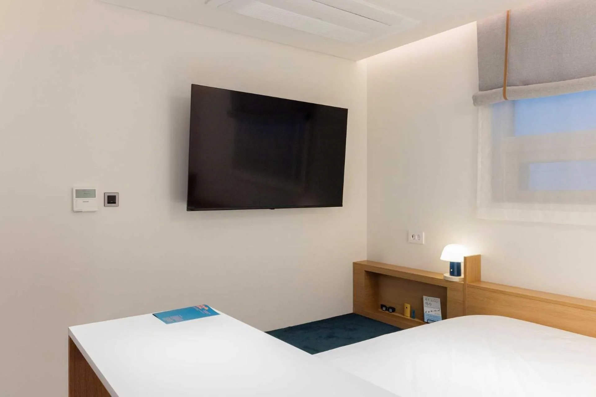 Bed in Nouvelle Hotel and Spa Jongno by Aank