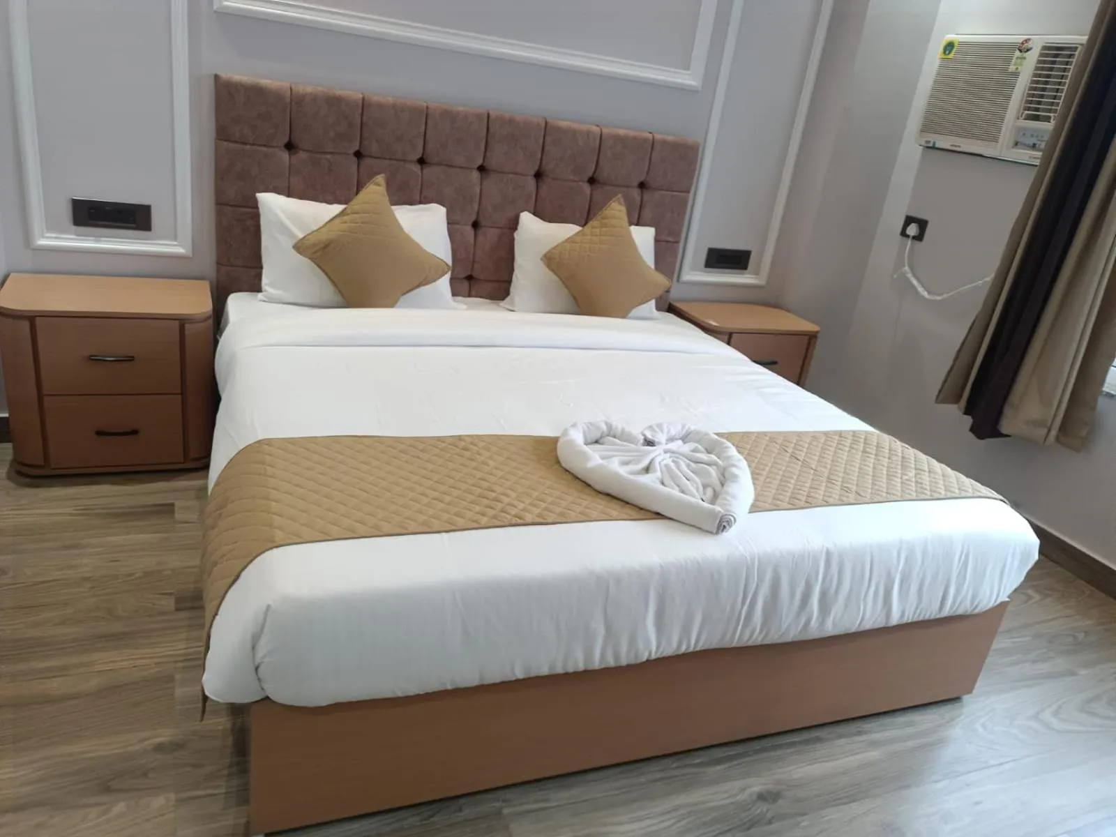 Bed in Amartarangini