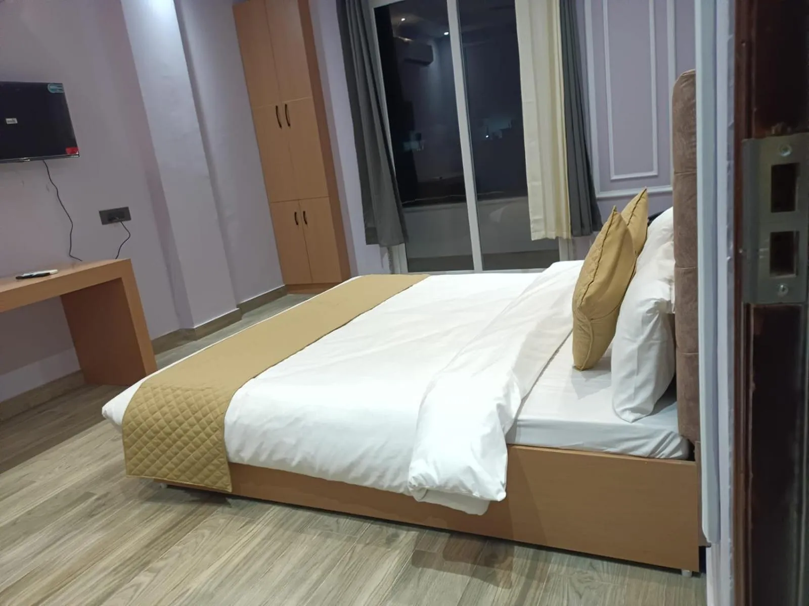 Bed in Amartarangini