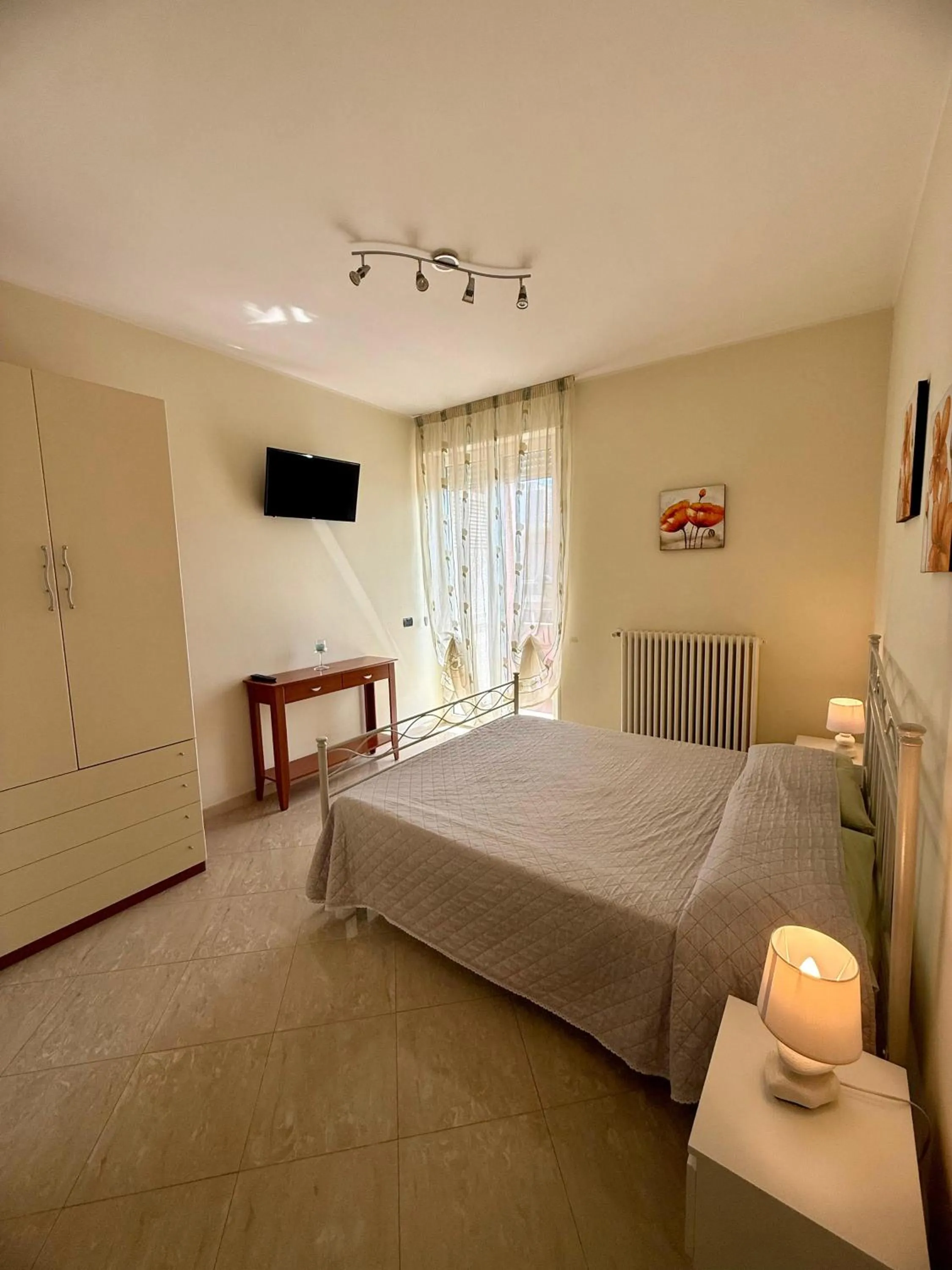 Bedroom, Bed in Cielo Stellato Apartments