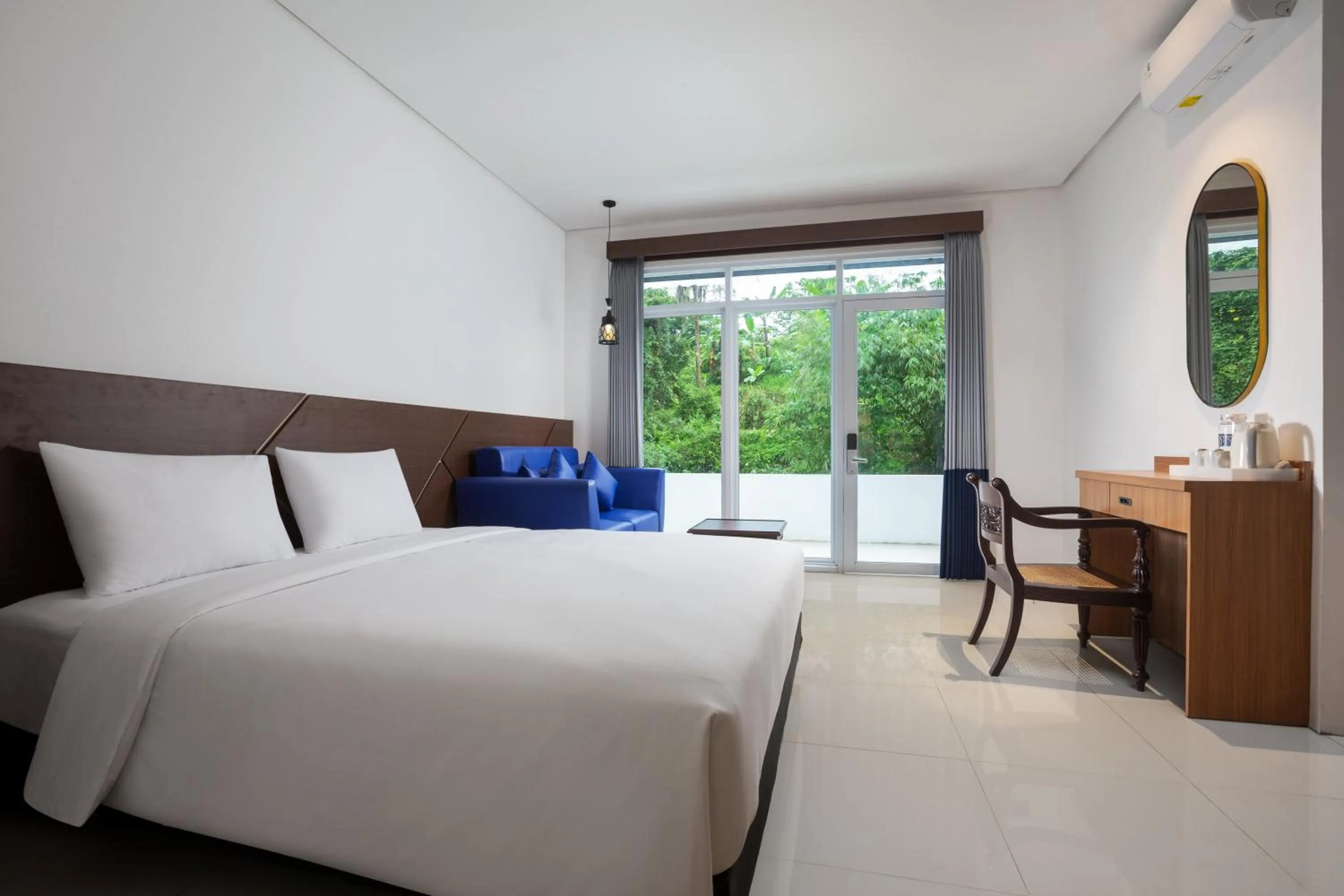 Bed in Casa de Lani Resort & Convention