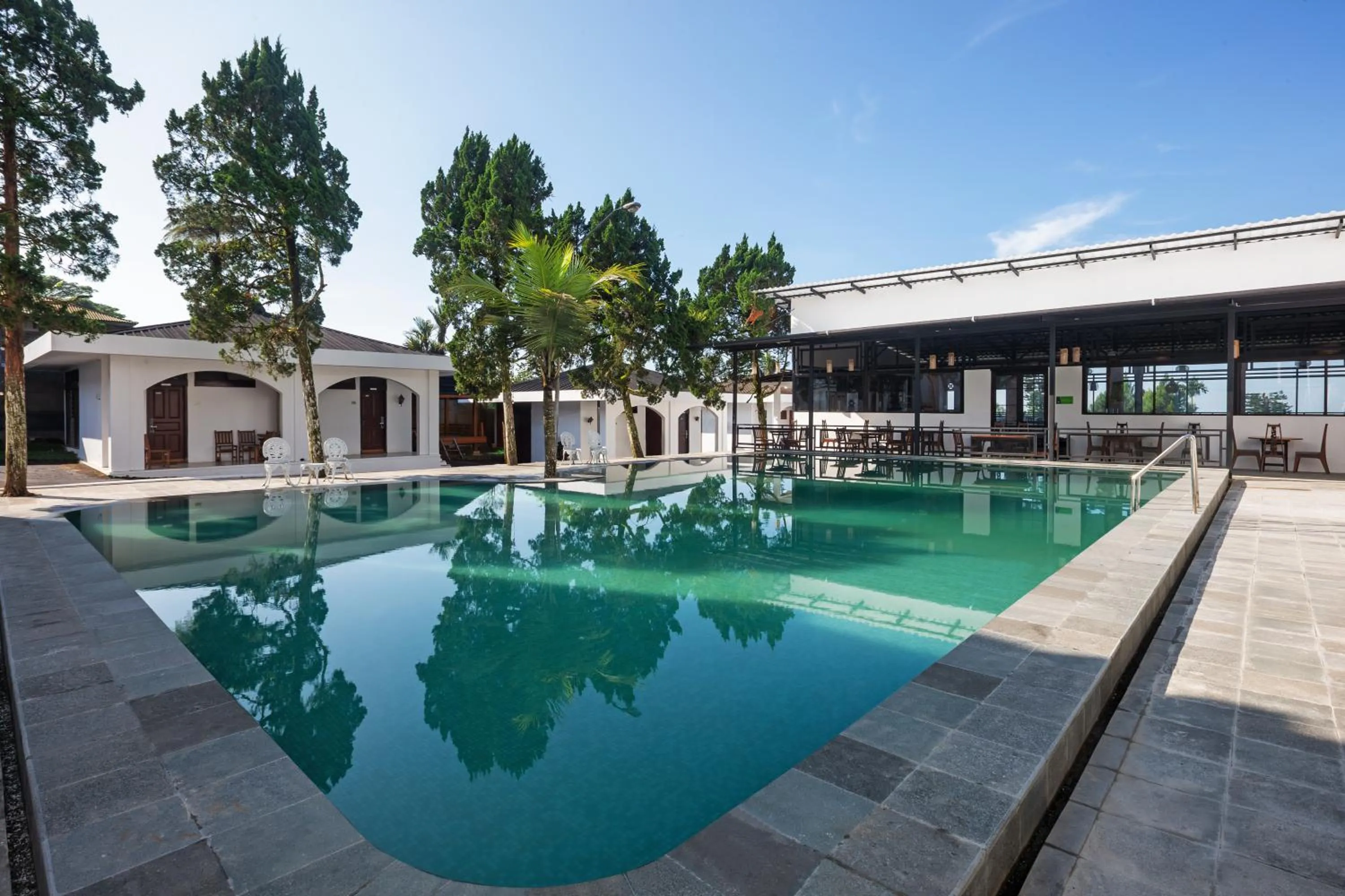 Facade/entrance in Casa de Lani Resort & Convention