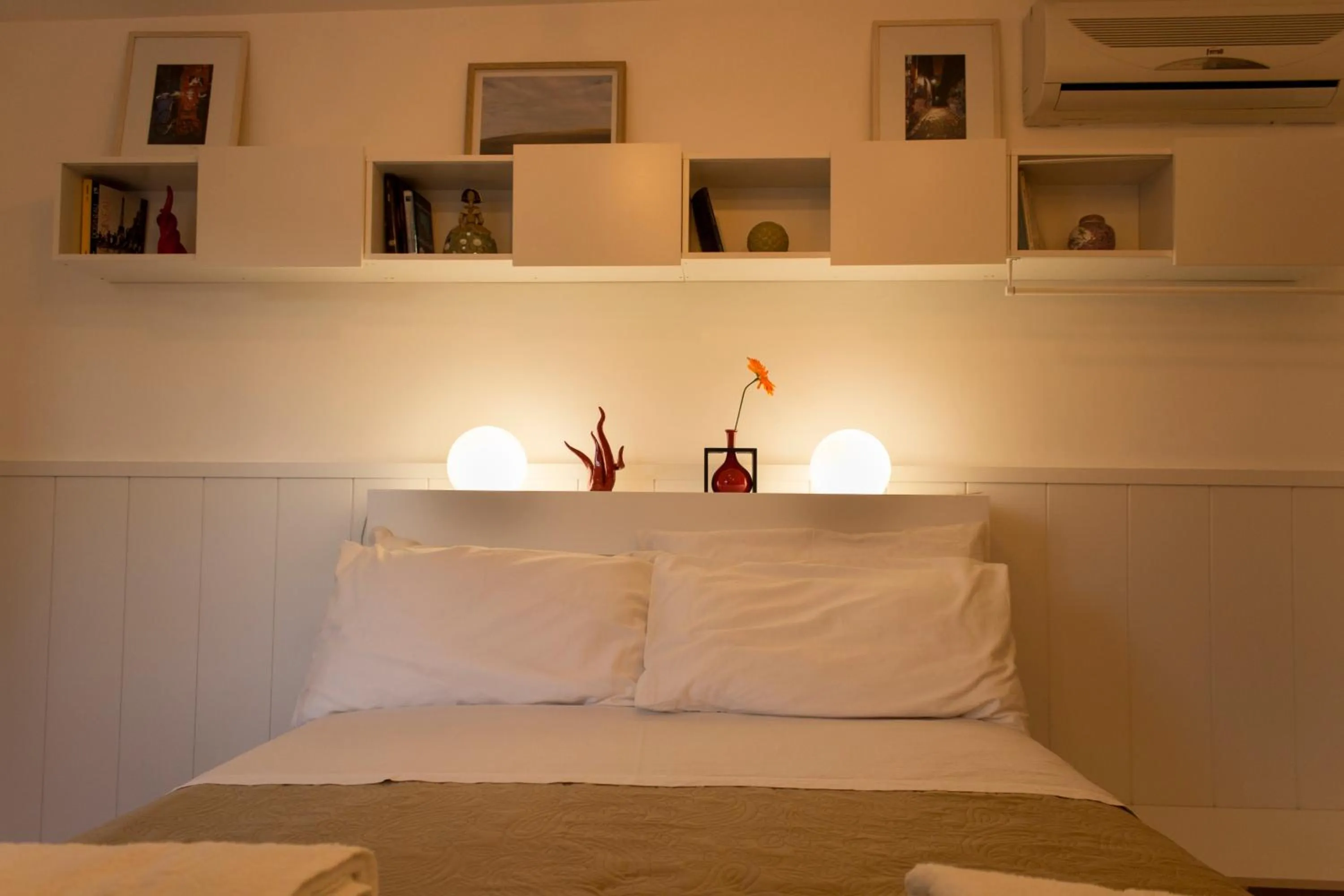 Bedroom, Bed in Sui Tetti di Napoli