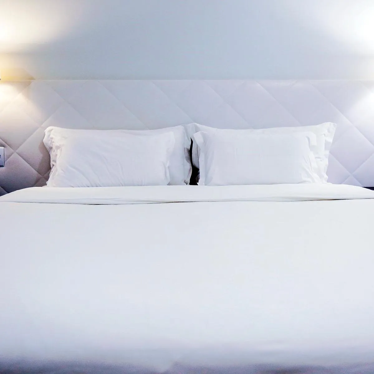 Bed in Fratele Business Hotel