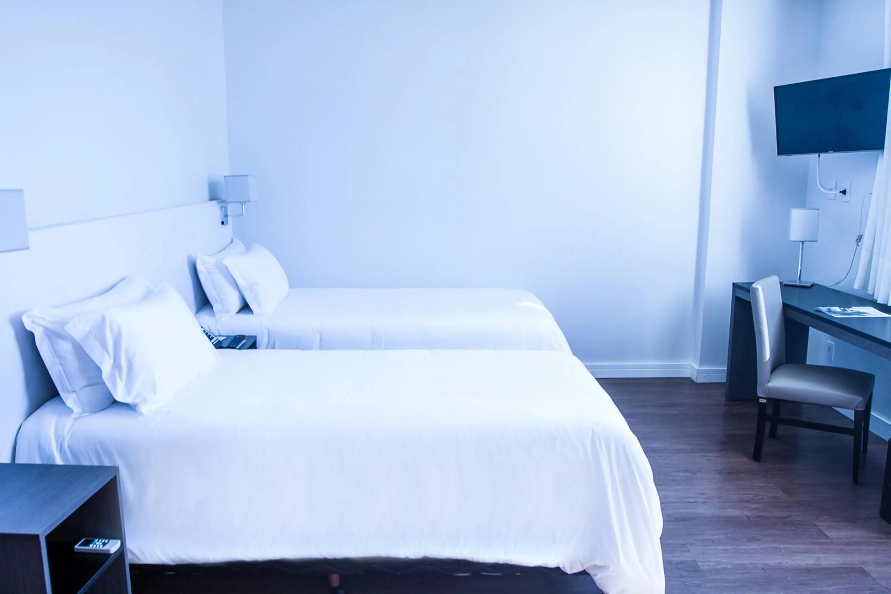 Bed in Fratele Business Hotel