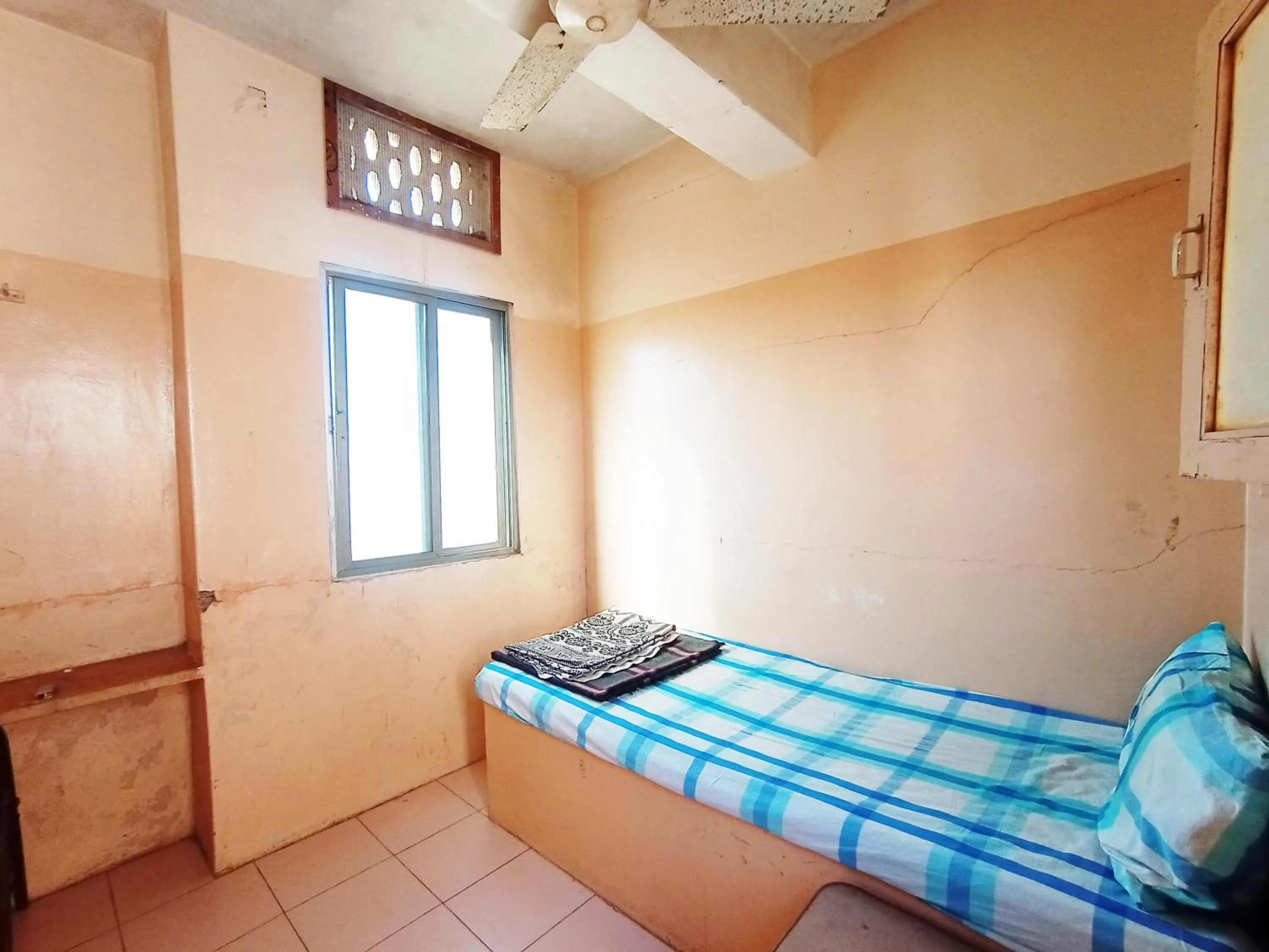 Bedroom, Bed in VRP Guest House