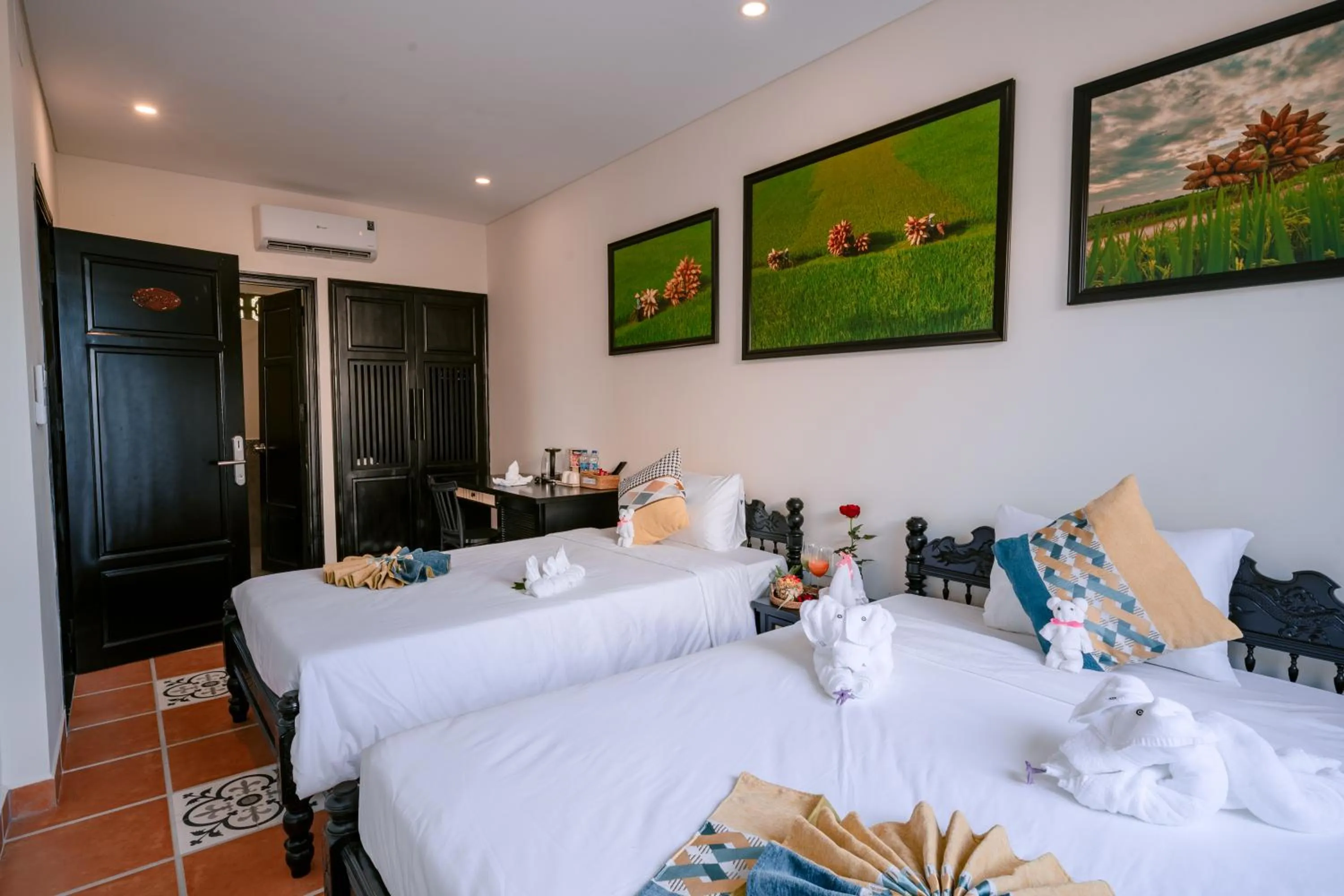 Bed in Du Yen Hoi An Villa