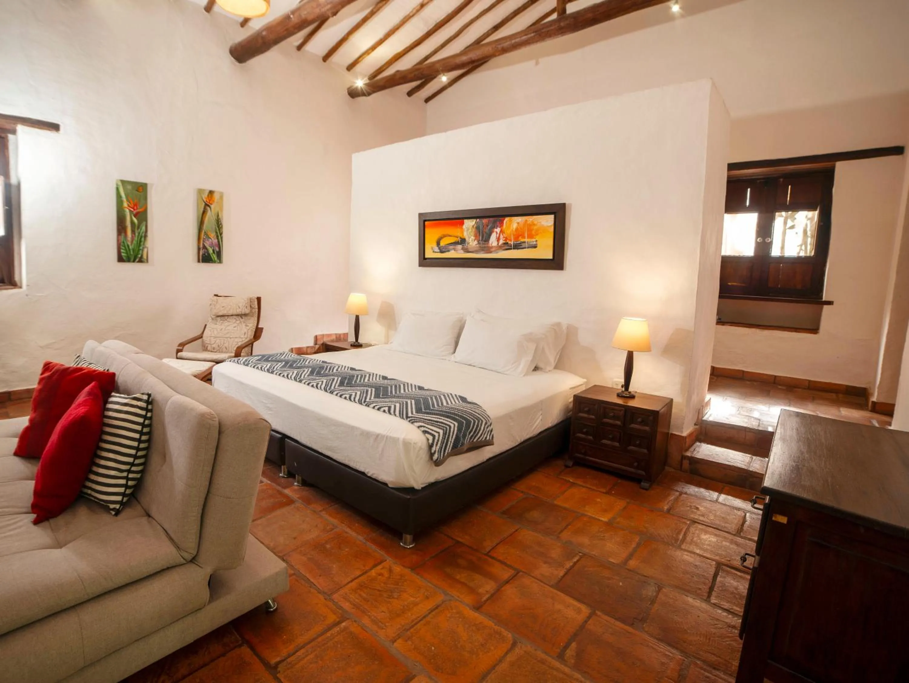 Photo of the whole room, Bed in Achiotte by Masaya Collection