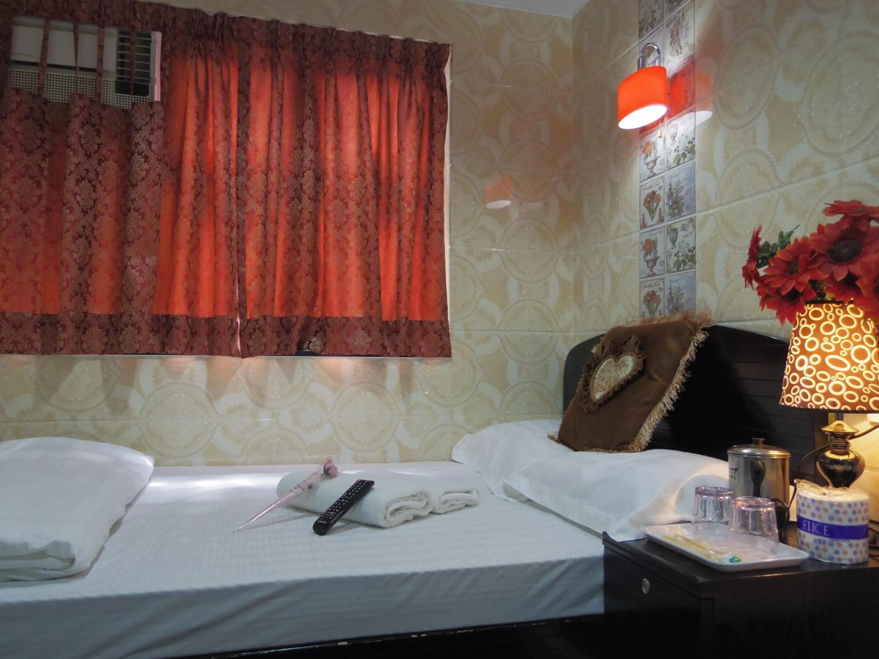 Bed in Mabuhay Hotel