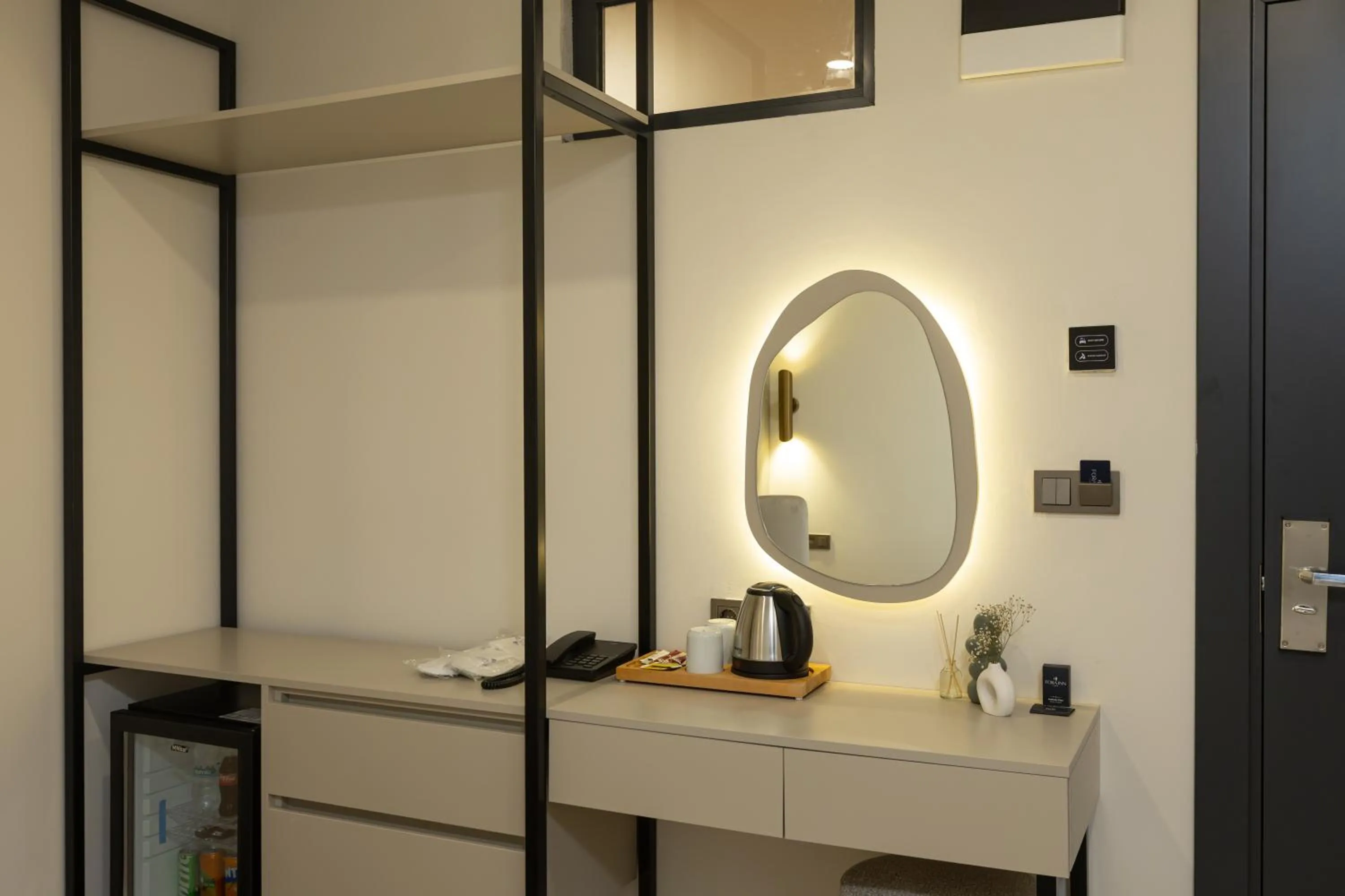 Coffee/tea facilities in Fora Inn Lara