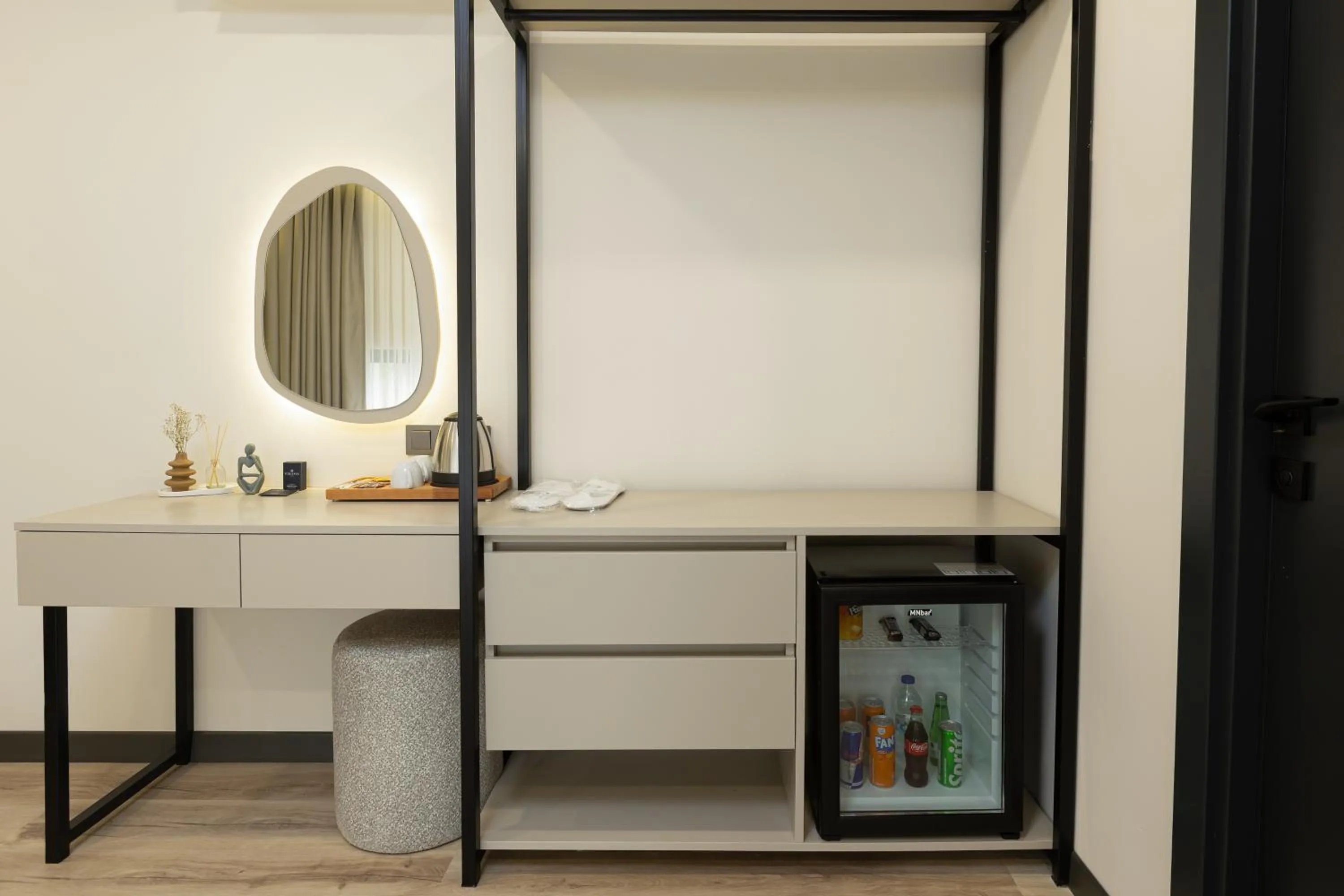 Coffee/tea facilities in Fora Inn Lara