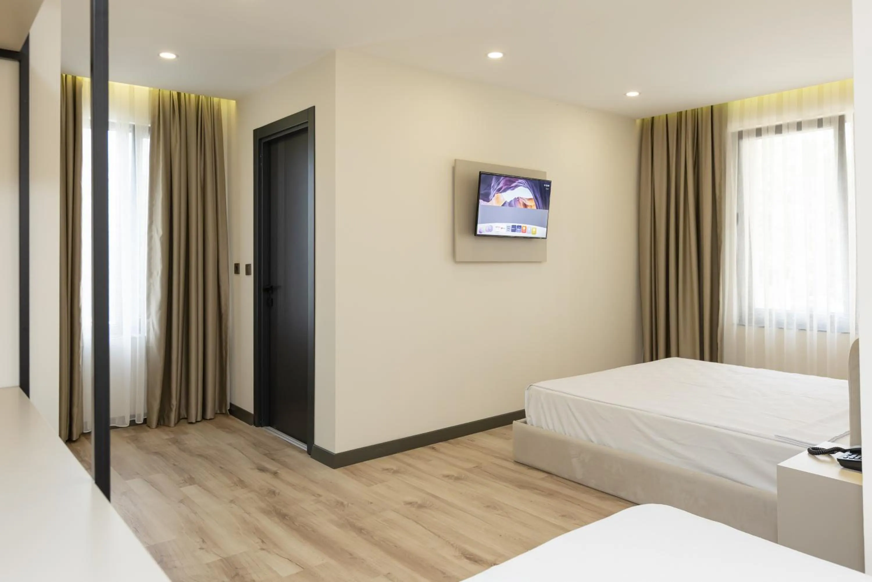 TV and multimedia, Bed in Fora Inn Lara