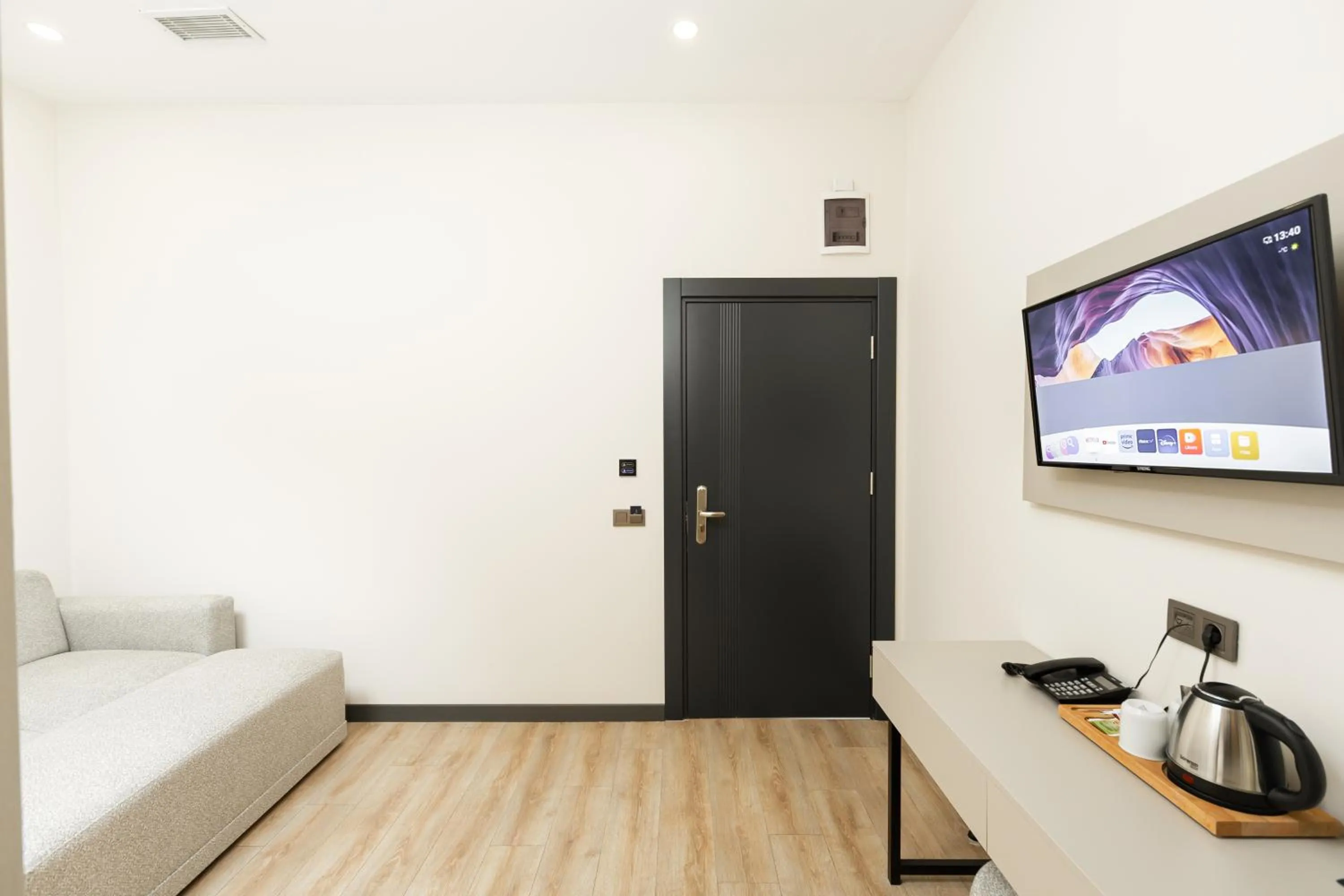 TV and multimedia, Bed in Fora Inn Lara