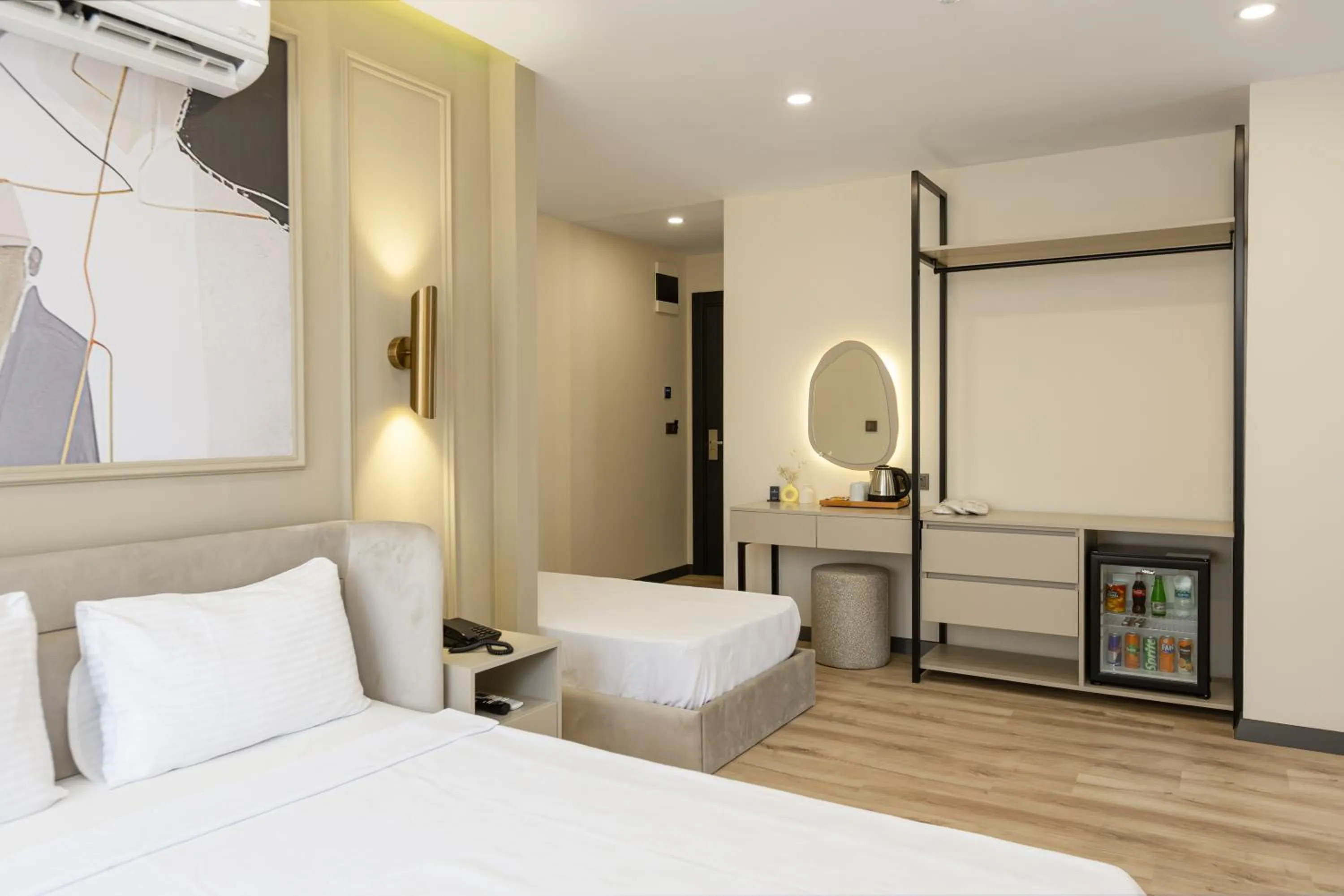 Photo of the whole room, Bed in Fora Inn Lara