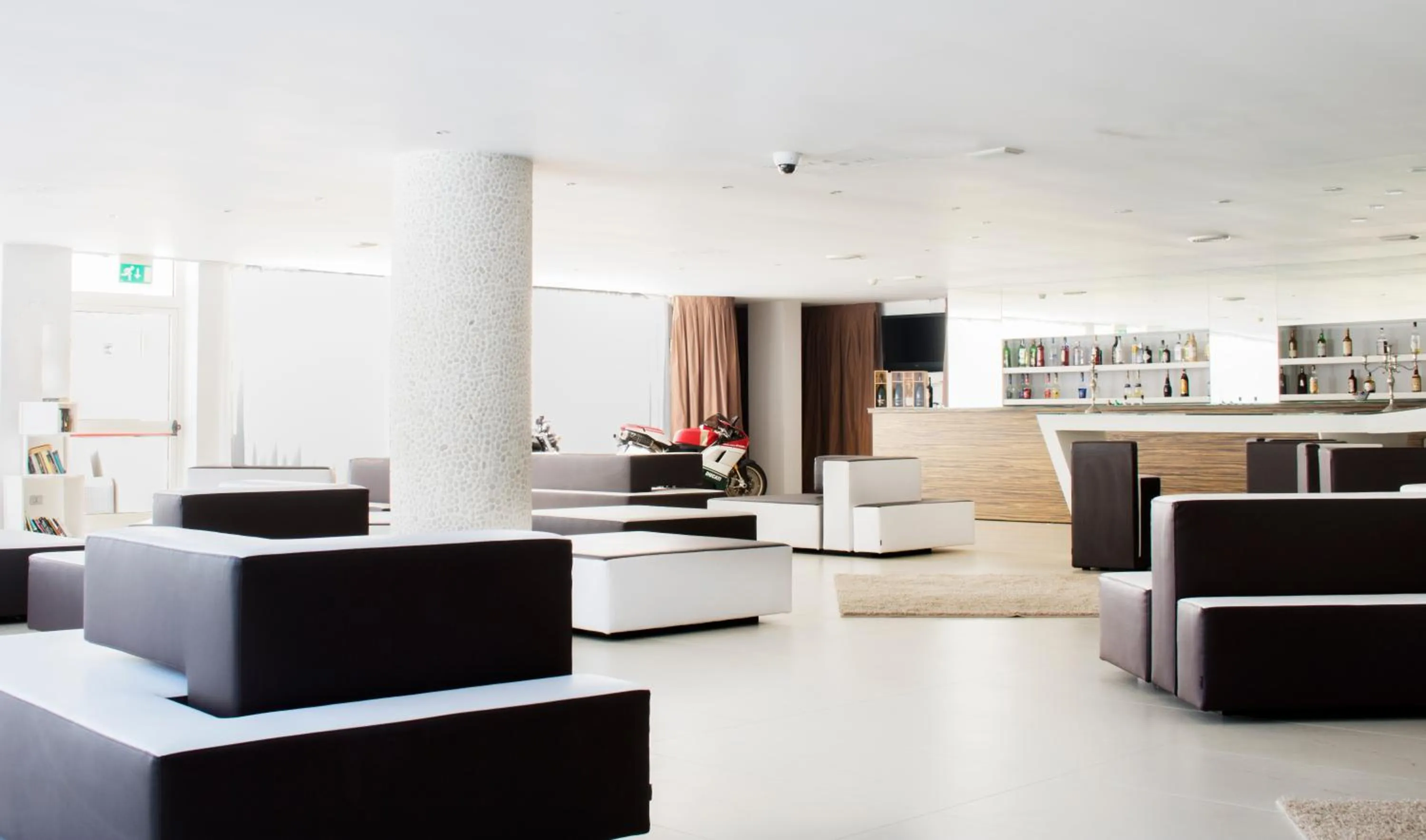 Lounge or bar in White Hotel