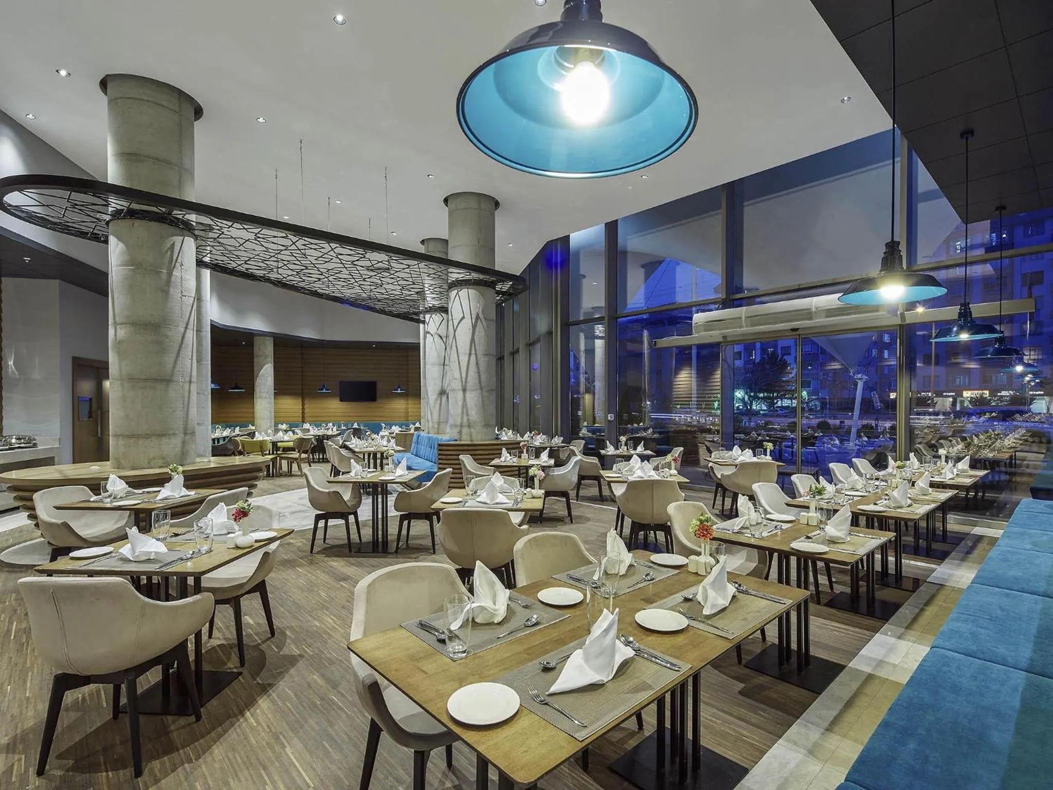 Restaurant/places to eat in Novotel Konya