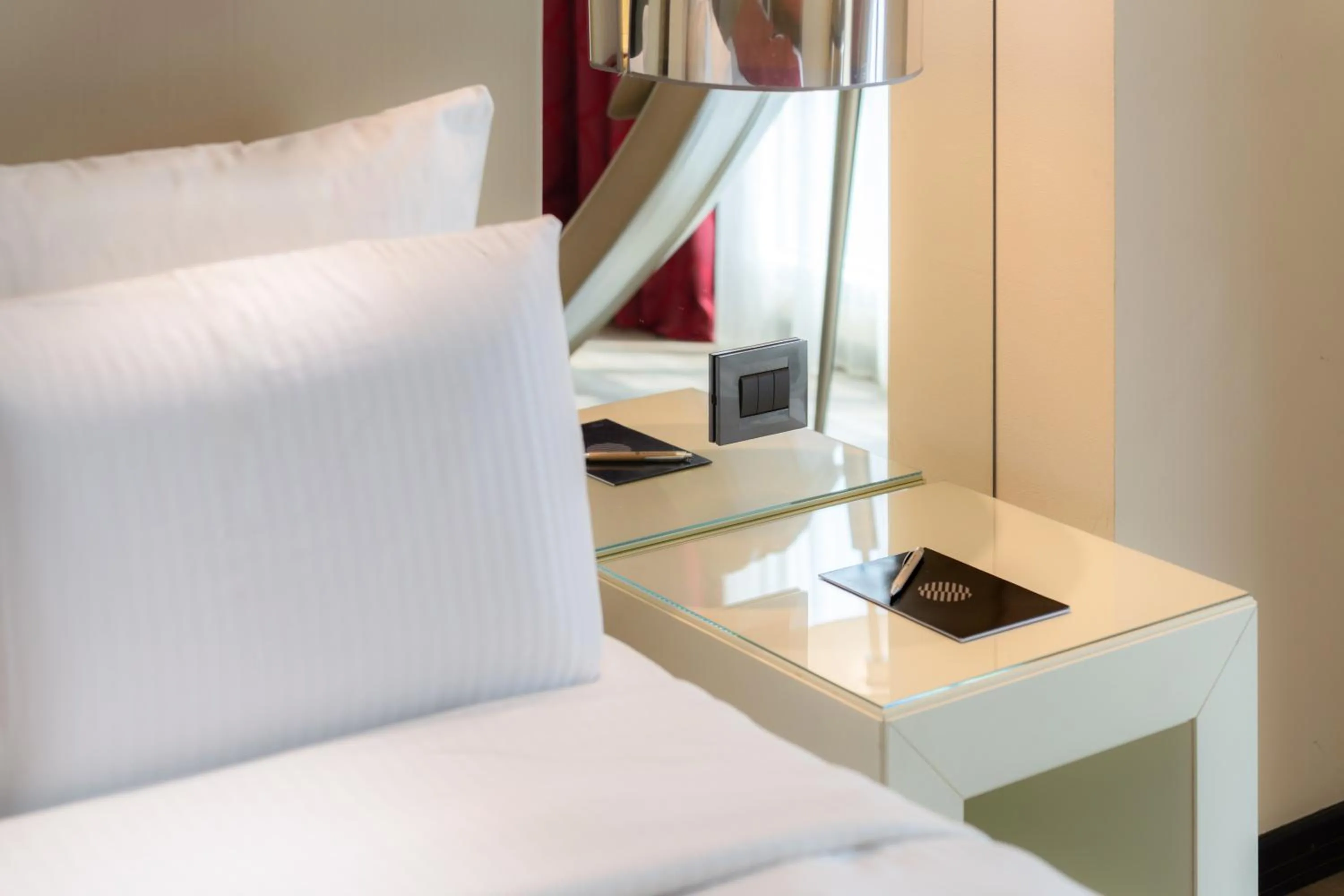 Bedroom, Bed in Pullman Kinshasa Grand Hotel