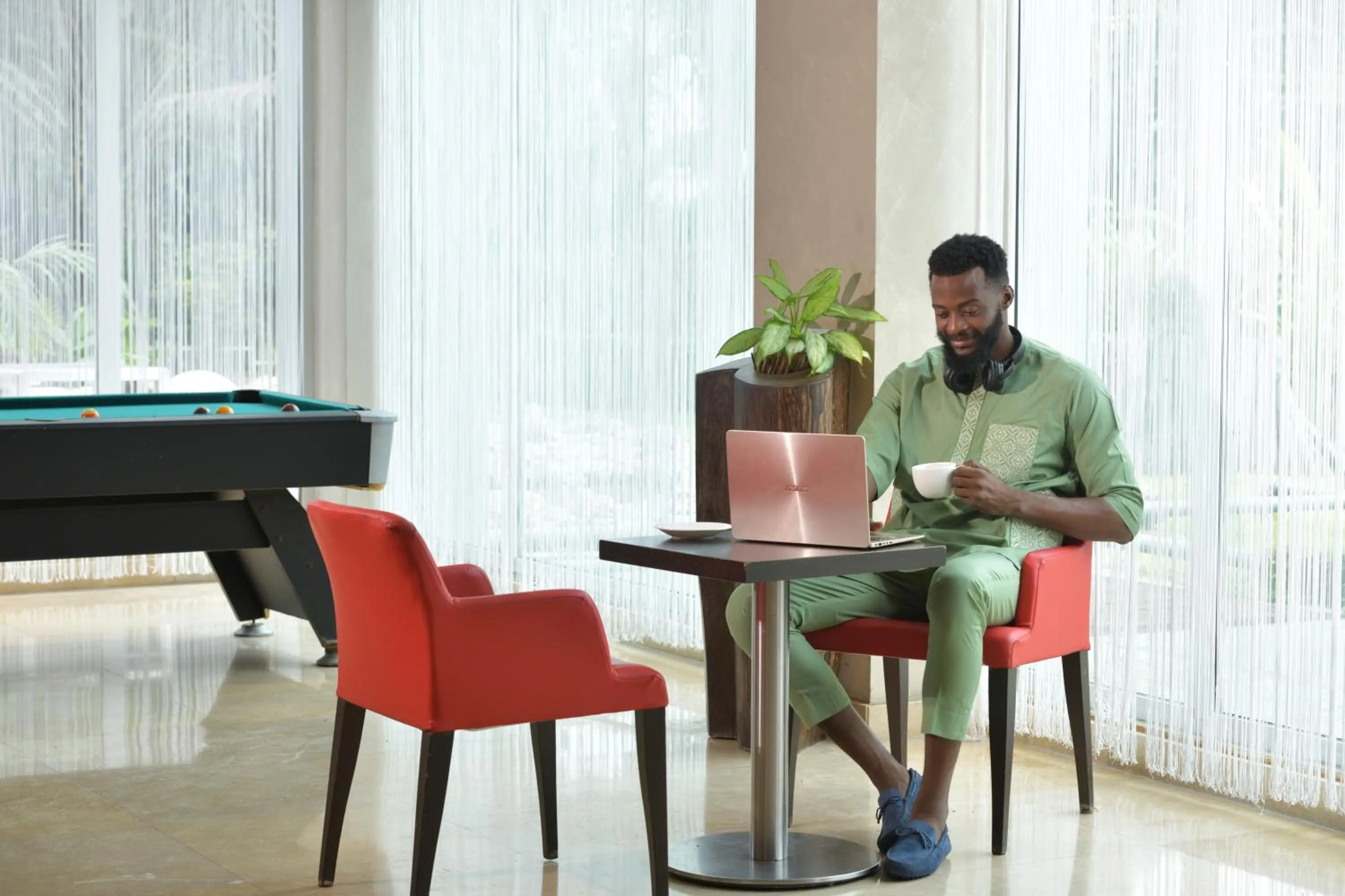 Lounge or bar in Pullman Kinshasa Grand Hotel