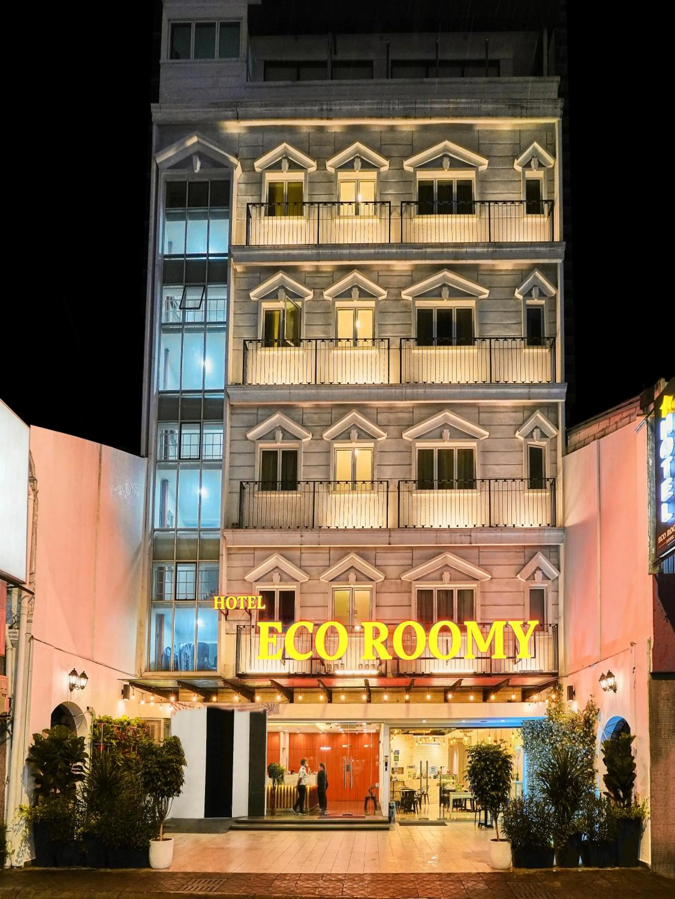 Property building in Eco Roomy Hotel