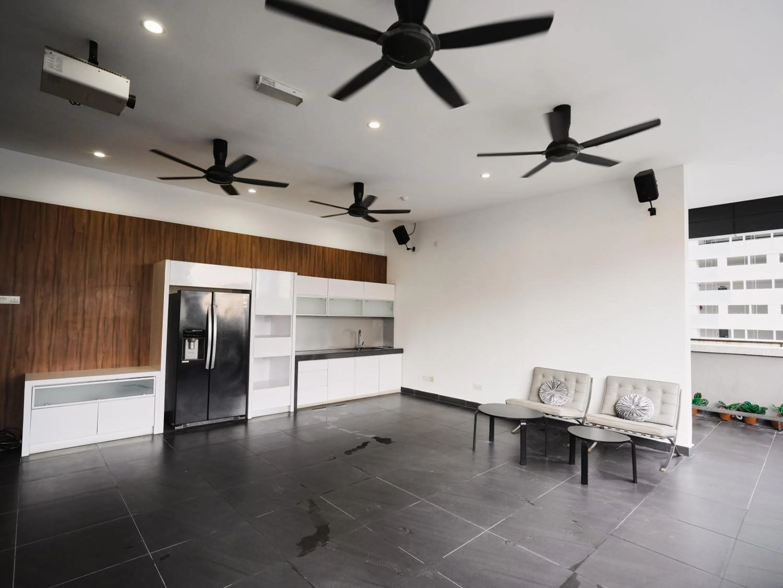 Meeting/conference room in Eco Roomy Hotel