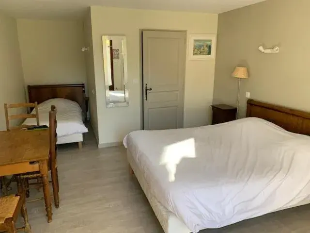 Triple Room with Terrace in Au Sans Souci Triple Room with Terrace in Au Sans Souci