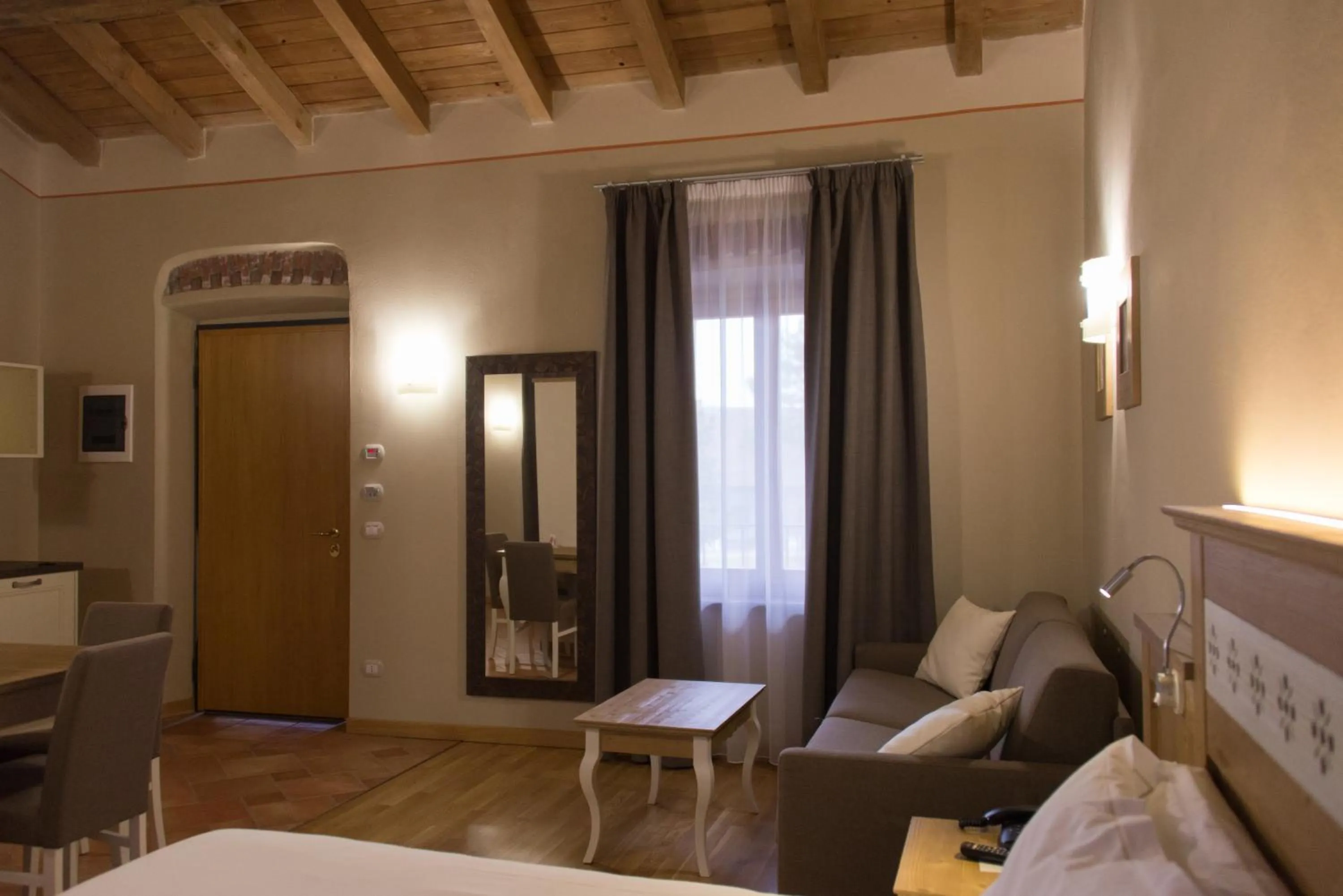 View (from property/room), Bed in Hotel Sesmones