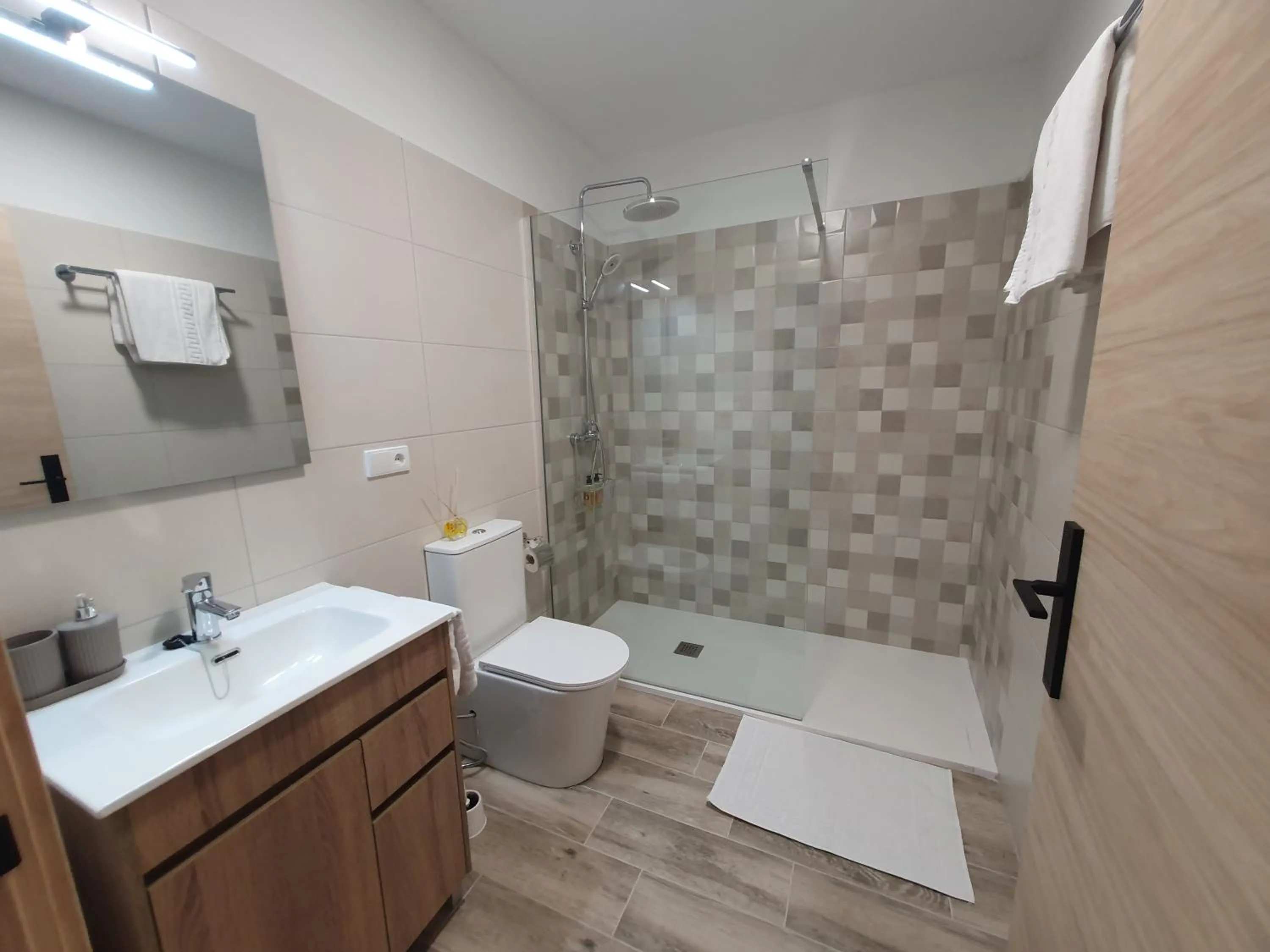 Sella Rooms