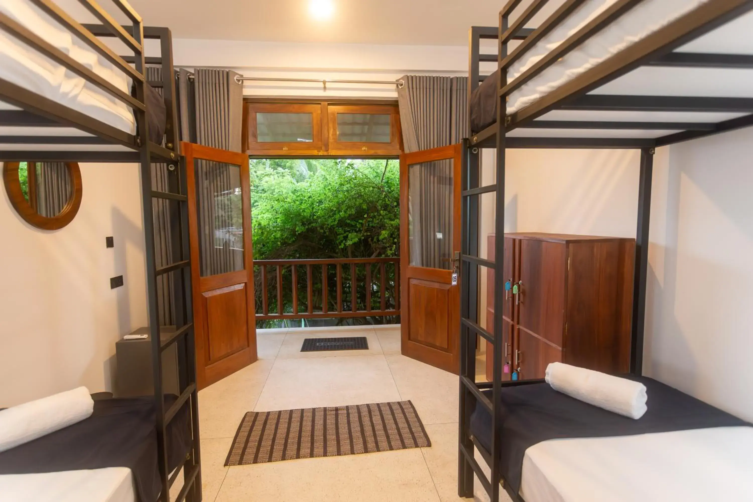 Female Dormitory Room in Mich's Surf Villa & Hostel Female Dormitory Room in Mich's Surf Villa & Hostel