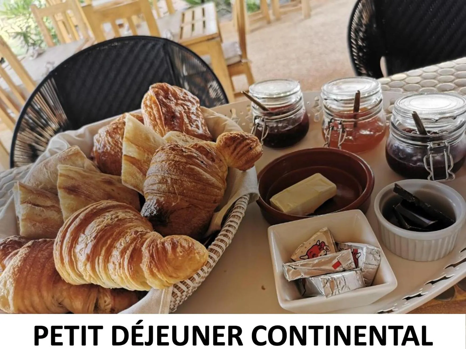 Continental breakfast in Hotel D'Albion