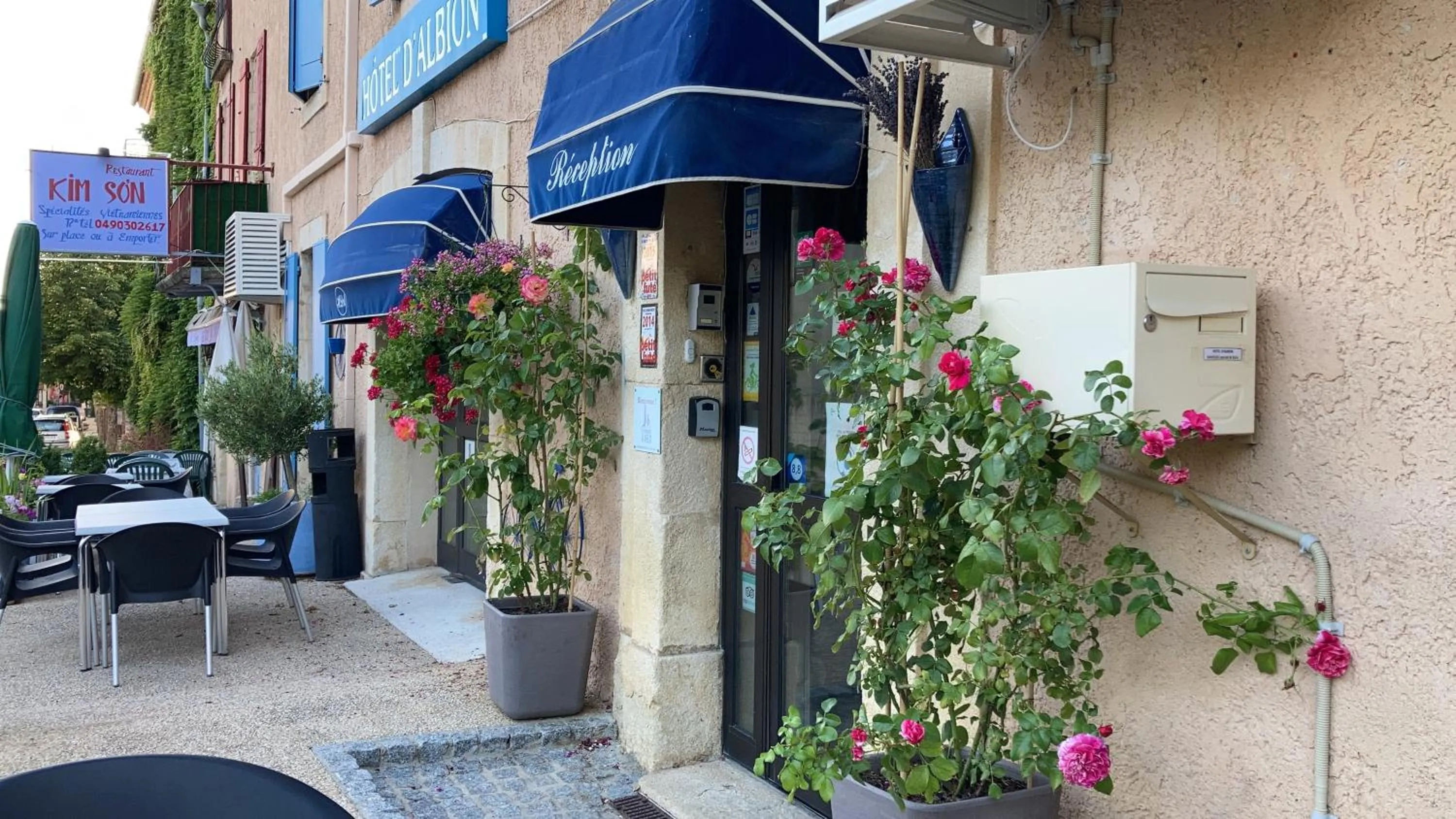 Patio in Hotel D'Albion