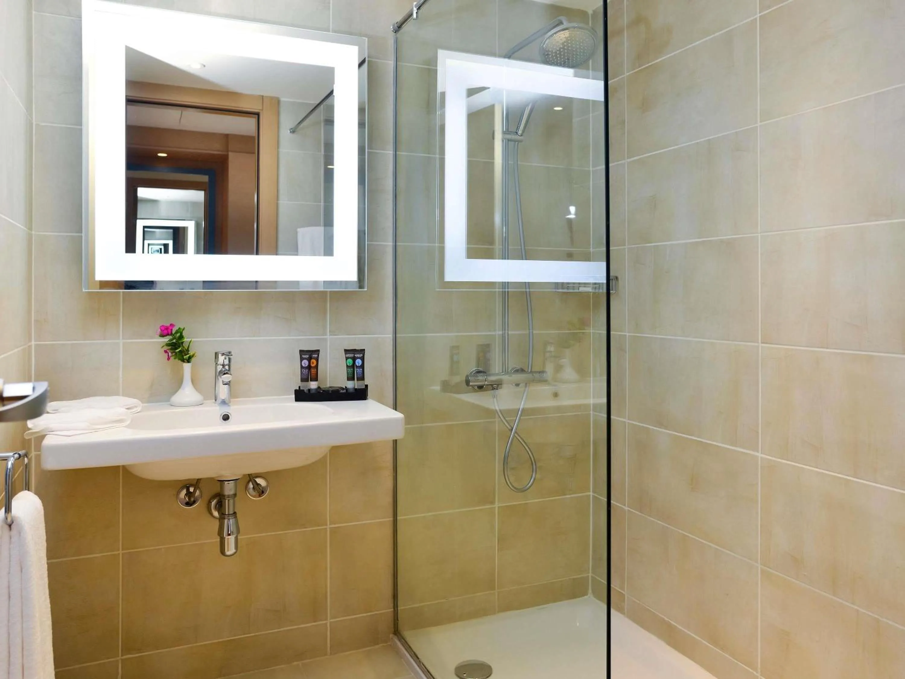 Shower in Novotel Marsa Alam Beach Resort