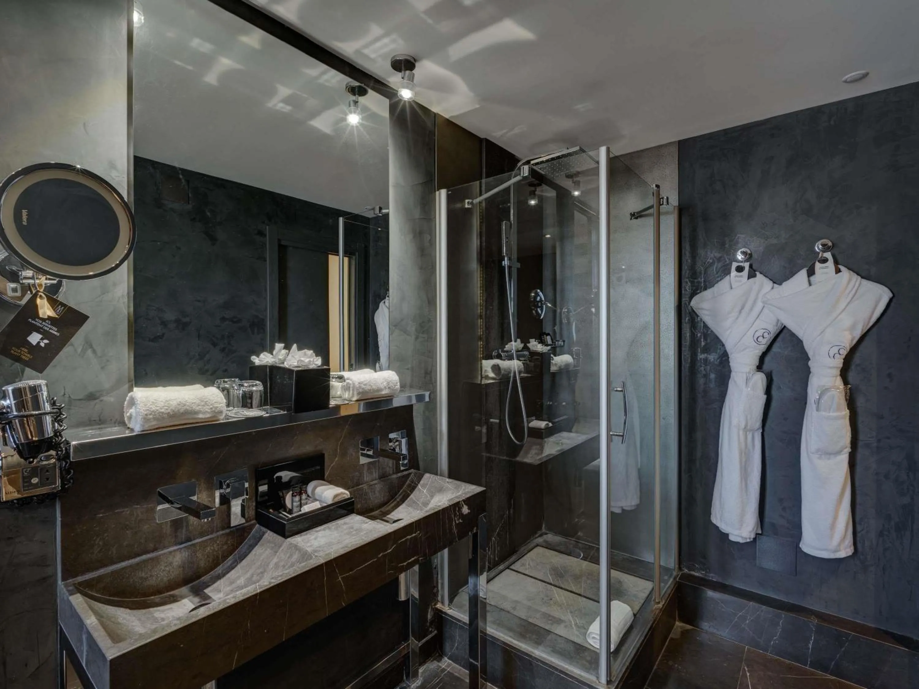 Bedroom in La Cour des Consuls Hotel & Spa Toulouse - MGallery Collection