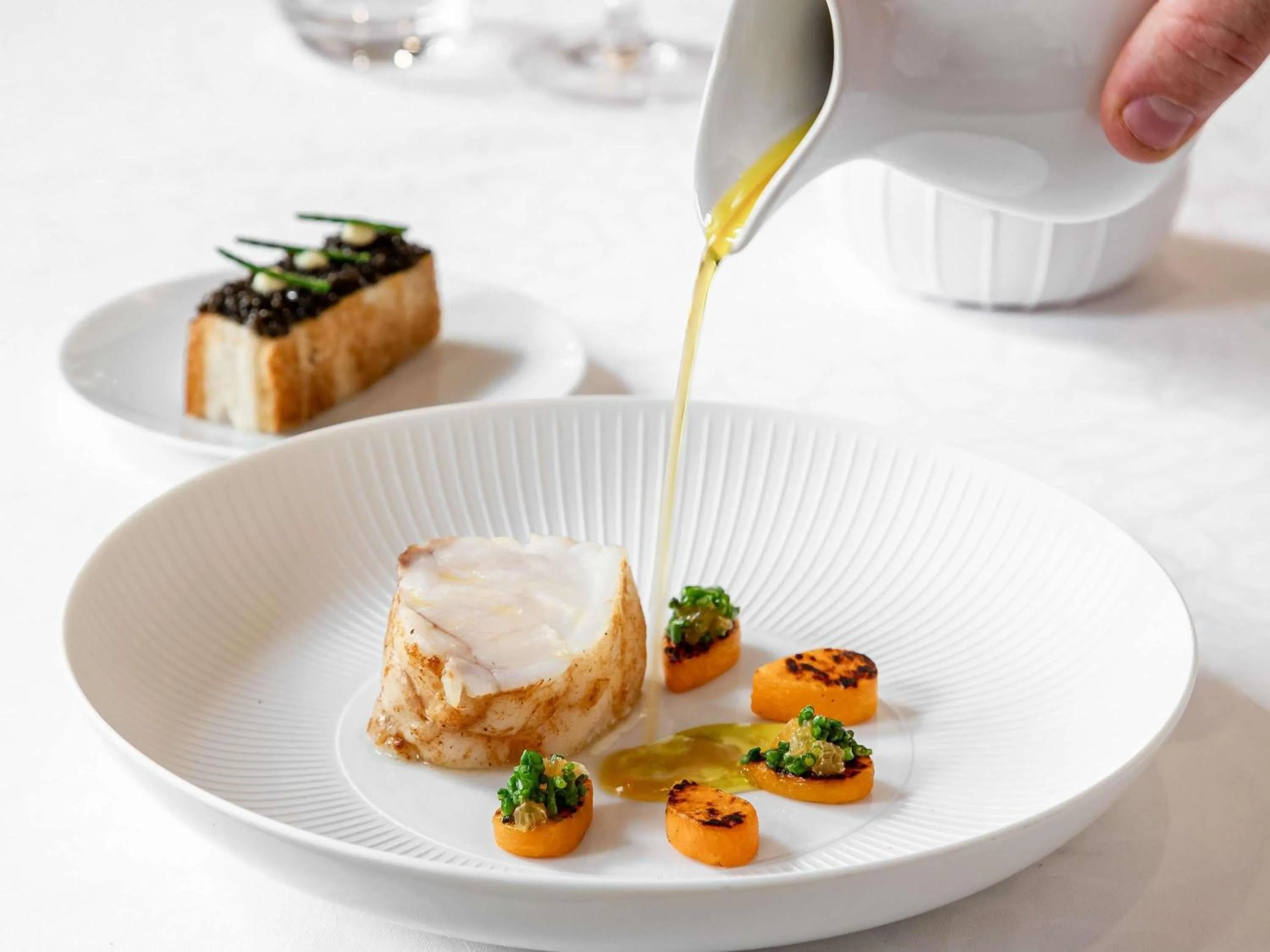 Restaurant/places to eat in La Cour des Consuls Hotel & Spa Toulouse - MGallery Collection