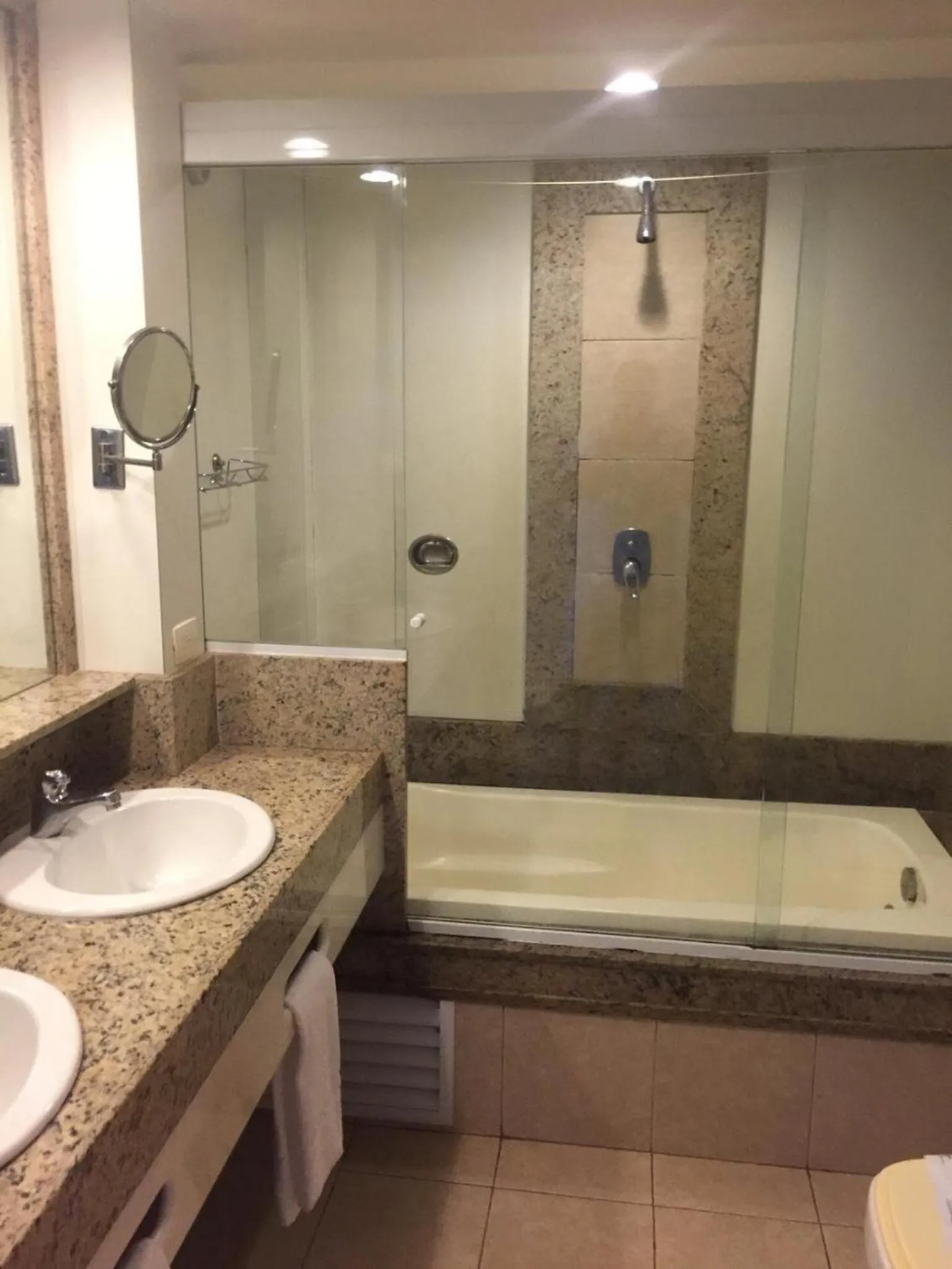 Hot Tub in Regency Barra Hotel