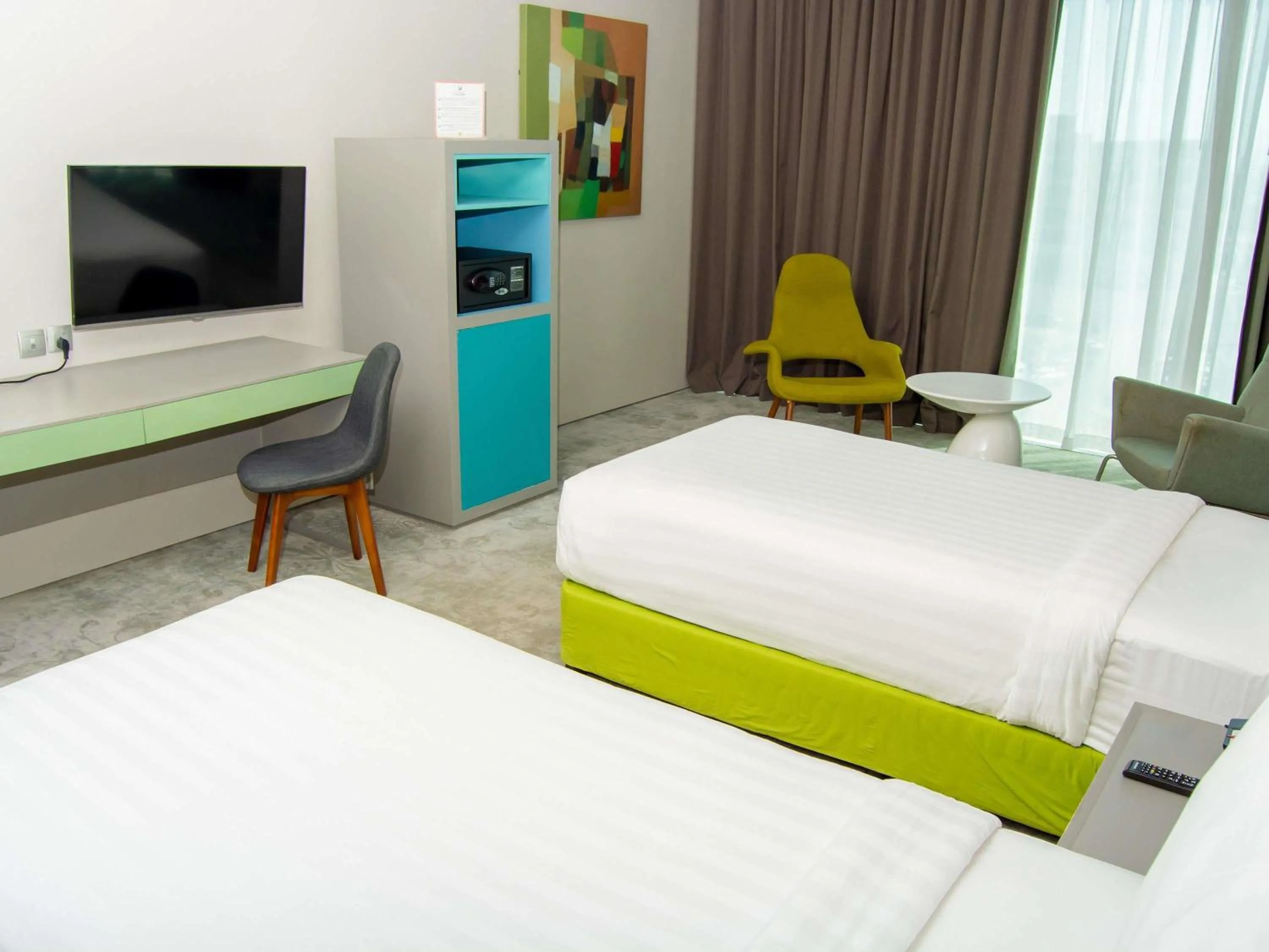 Bedroom, Bed in Ibis Styles Dubai Jumeira