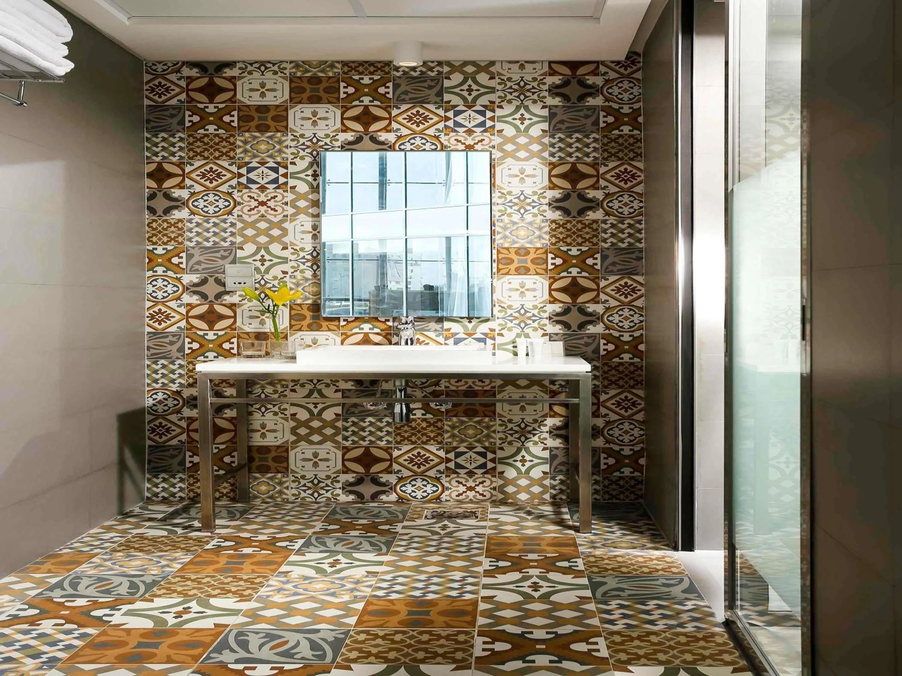 Bedroom in Ibis Styles Dubai Jumeira