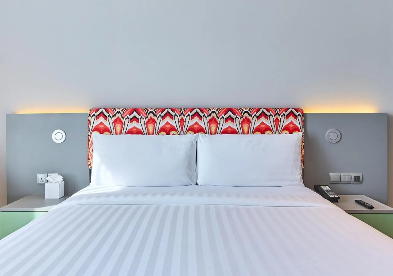 Bed in Ibis Styles Dubai Jumeira