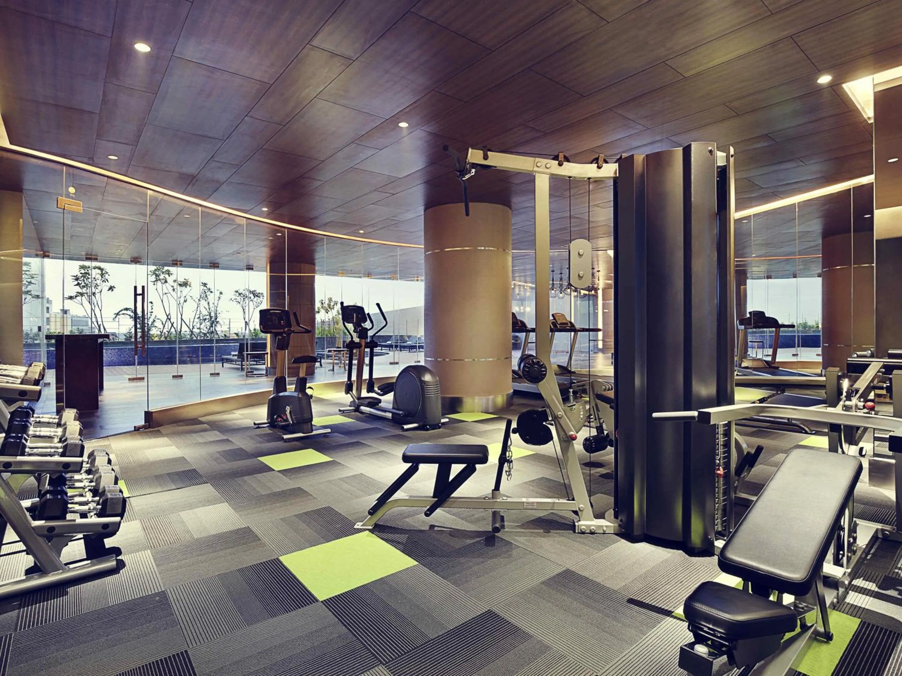 Fitness centre/facilities in Mercure Karawang