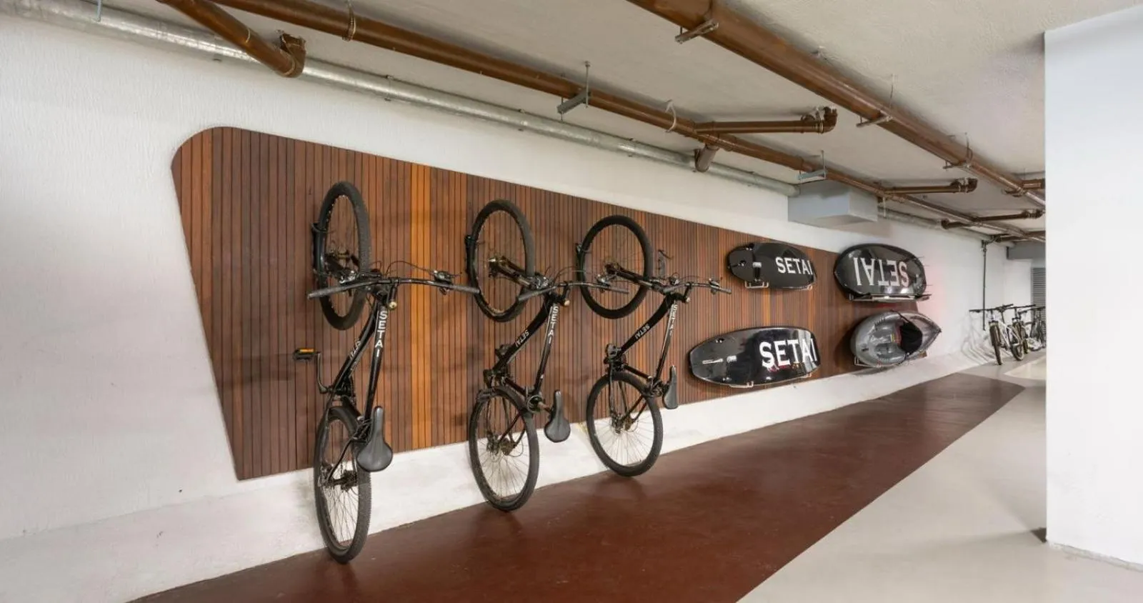 Cycling in Setai Yacht Apart Hotel by lesuites