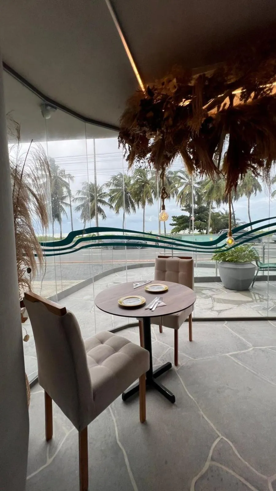 Restaurant/places to eat in Setai Yacht Apart Hotel by lesuites