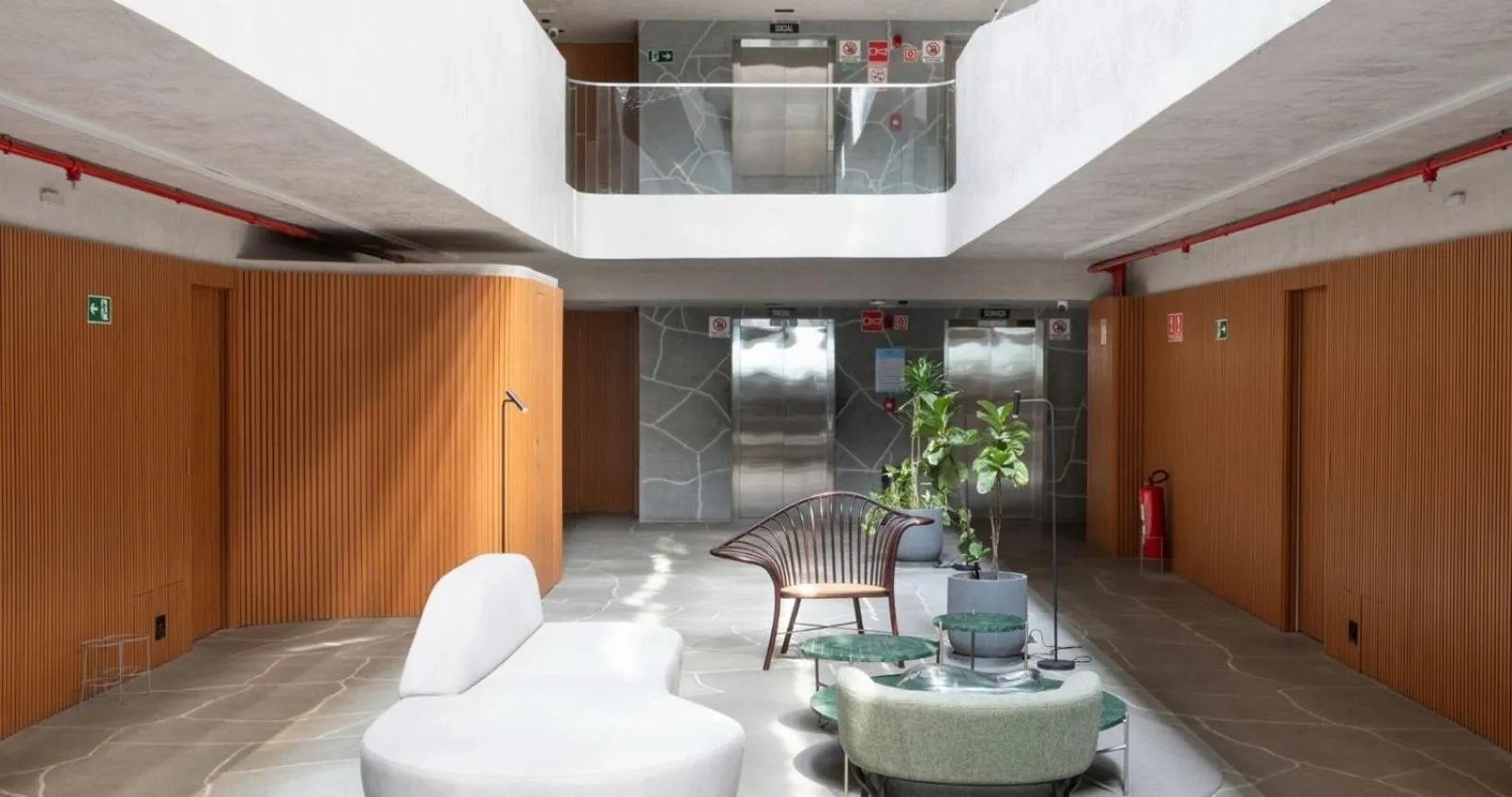 Seating area, Bed in Setai Yacht Apart Hotel by lesuites