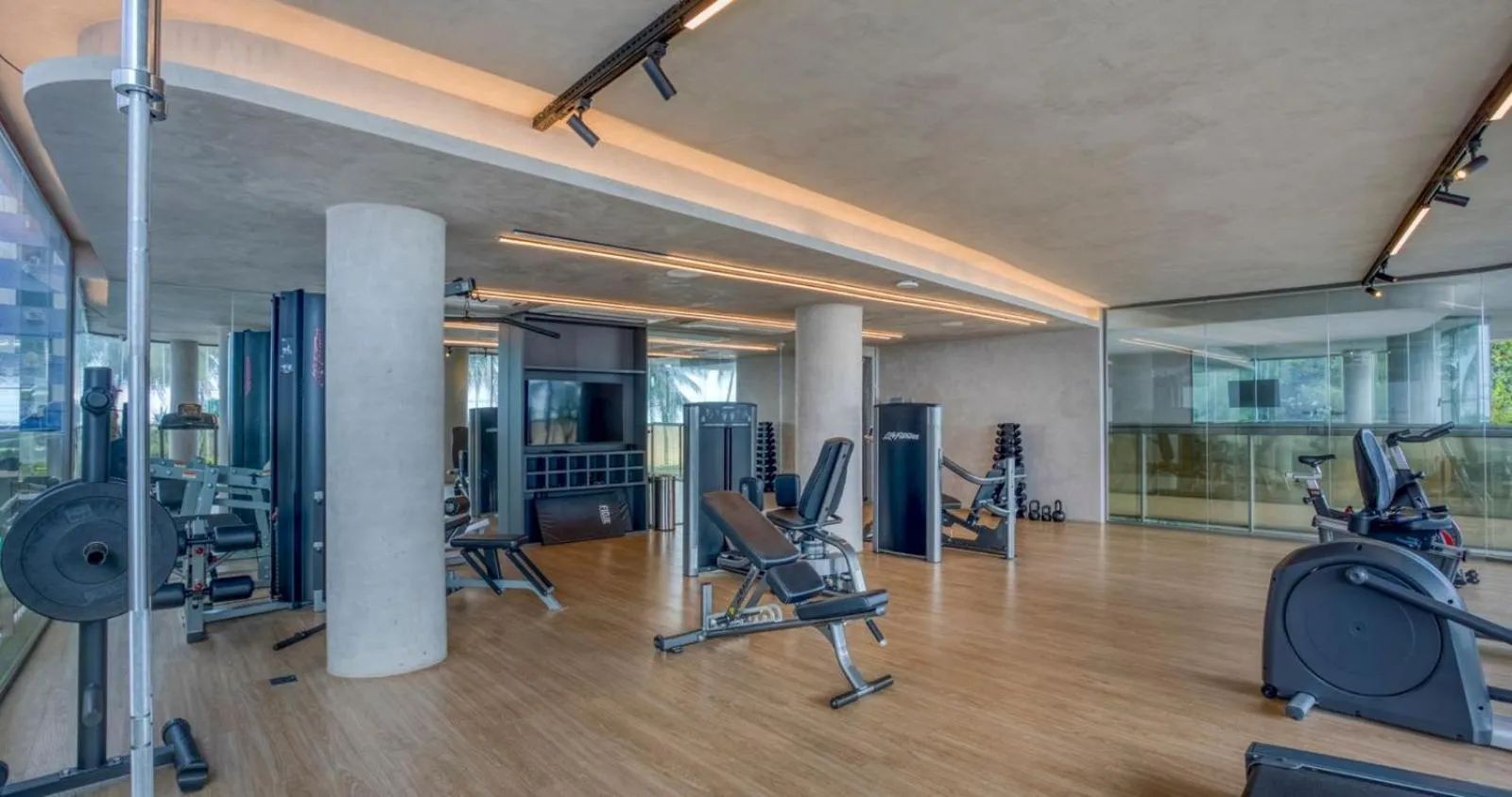 Fitness centre/facilities in Setai Yacht Apart Hotel by lesuites