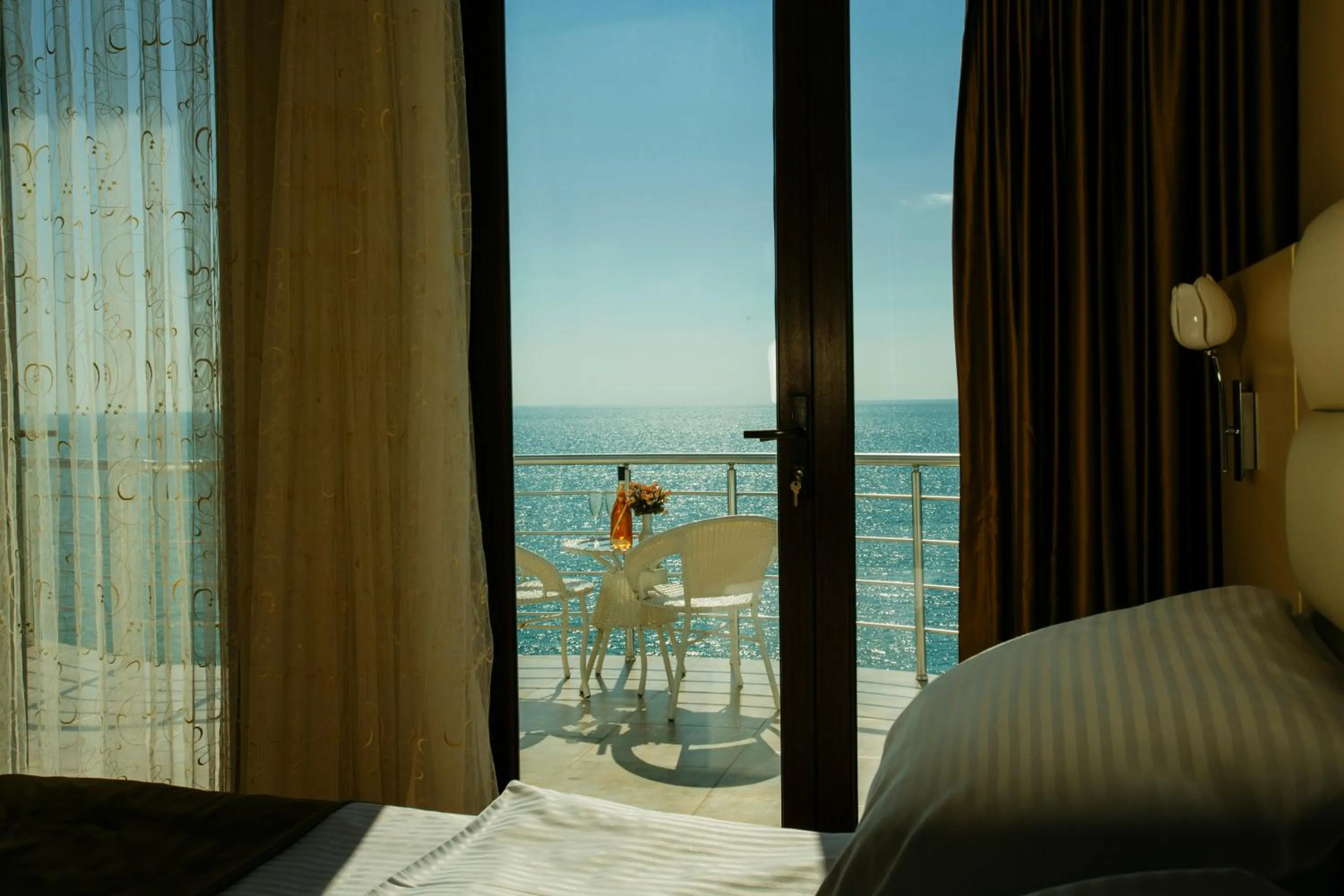 Balcony/Terrace, Bed in Kobuleti Pearl Of Sea Hotel & Spa