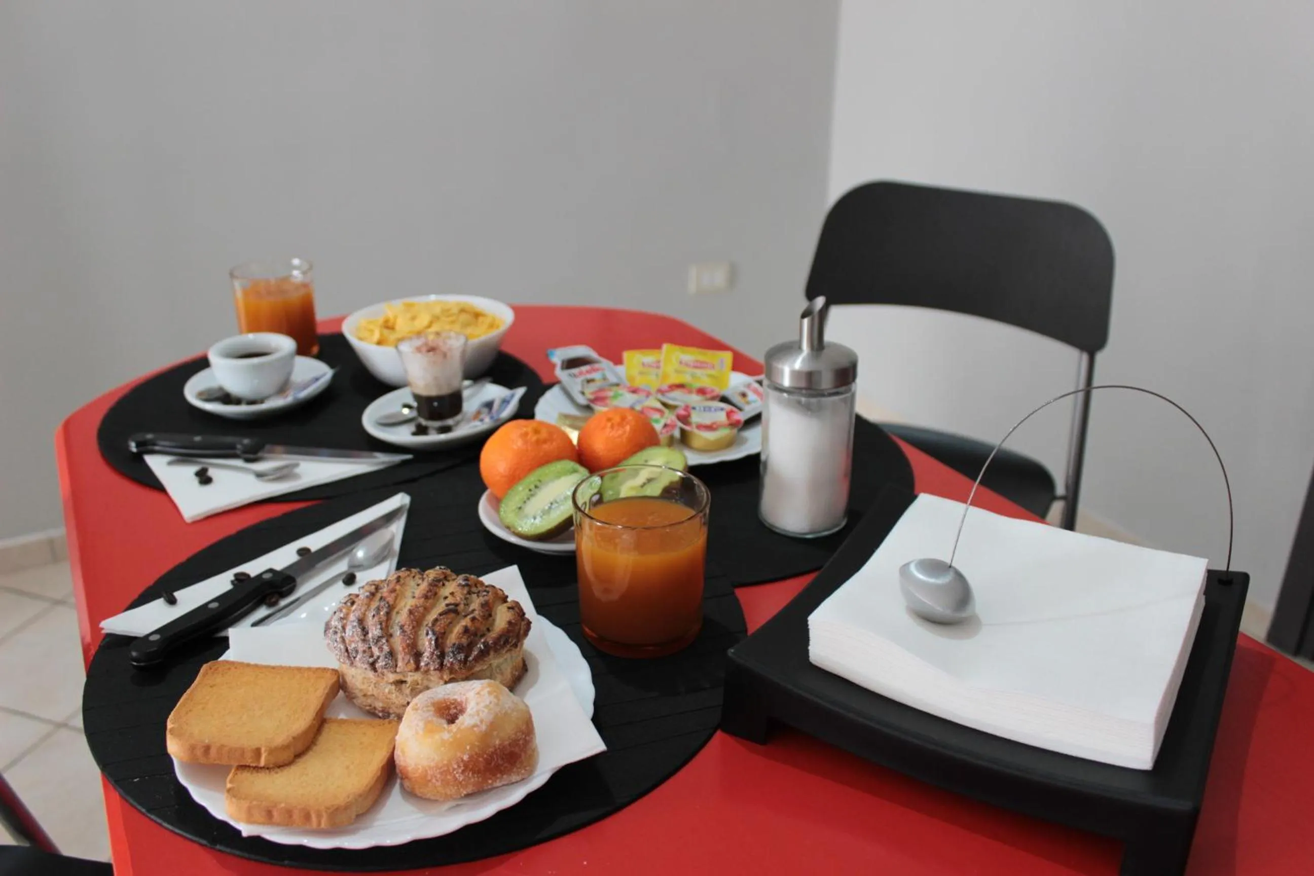 Italian breakfast in City Pompei Accommodations