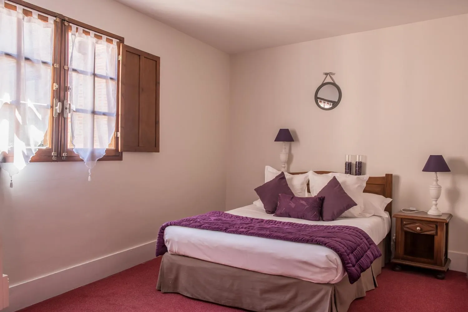 Bed in Hotel Raymond VII