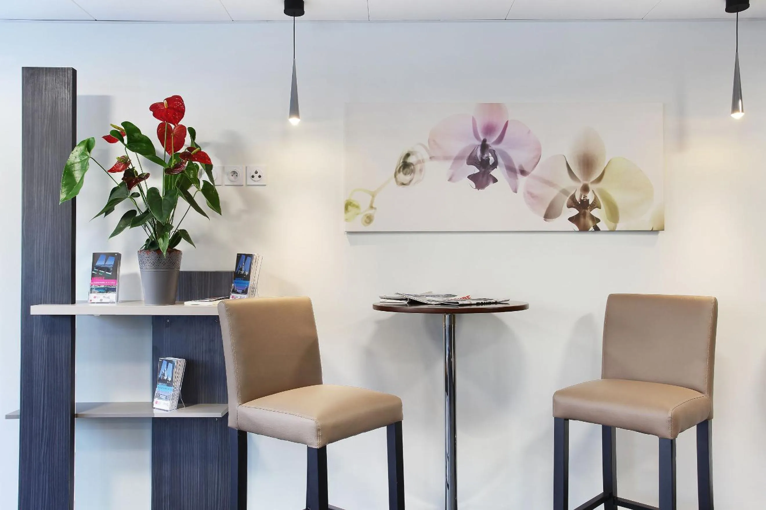 Lobby or reception in Appart'hôtel Odalys City - Marseille Prado