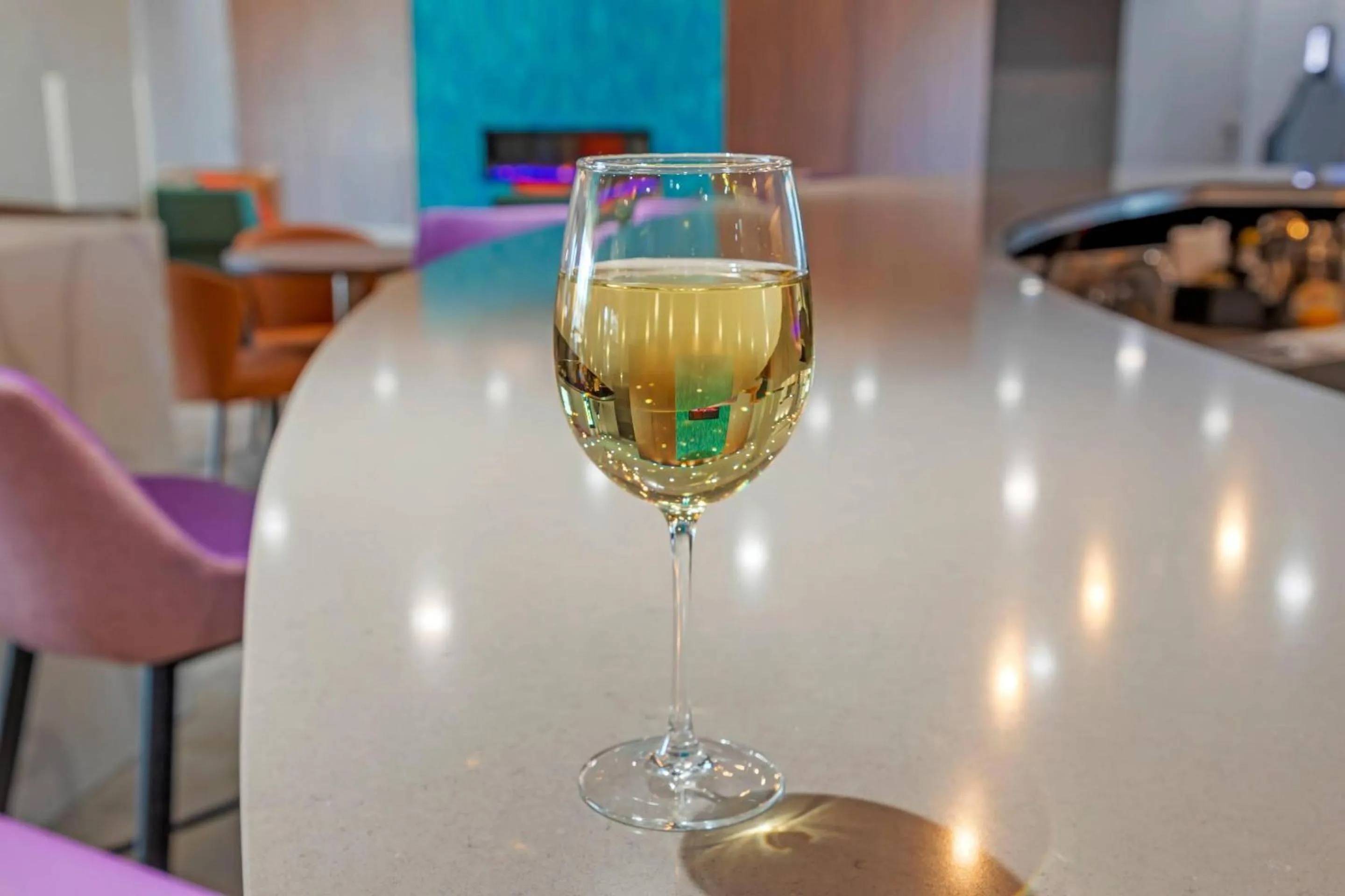 Restaurant/places to eat in Cambria Hotel Northlake Conference Center - Roanoke