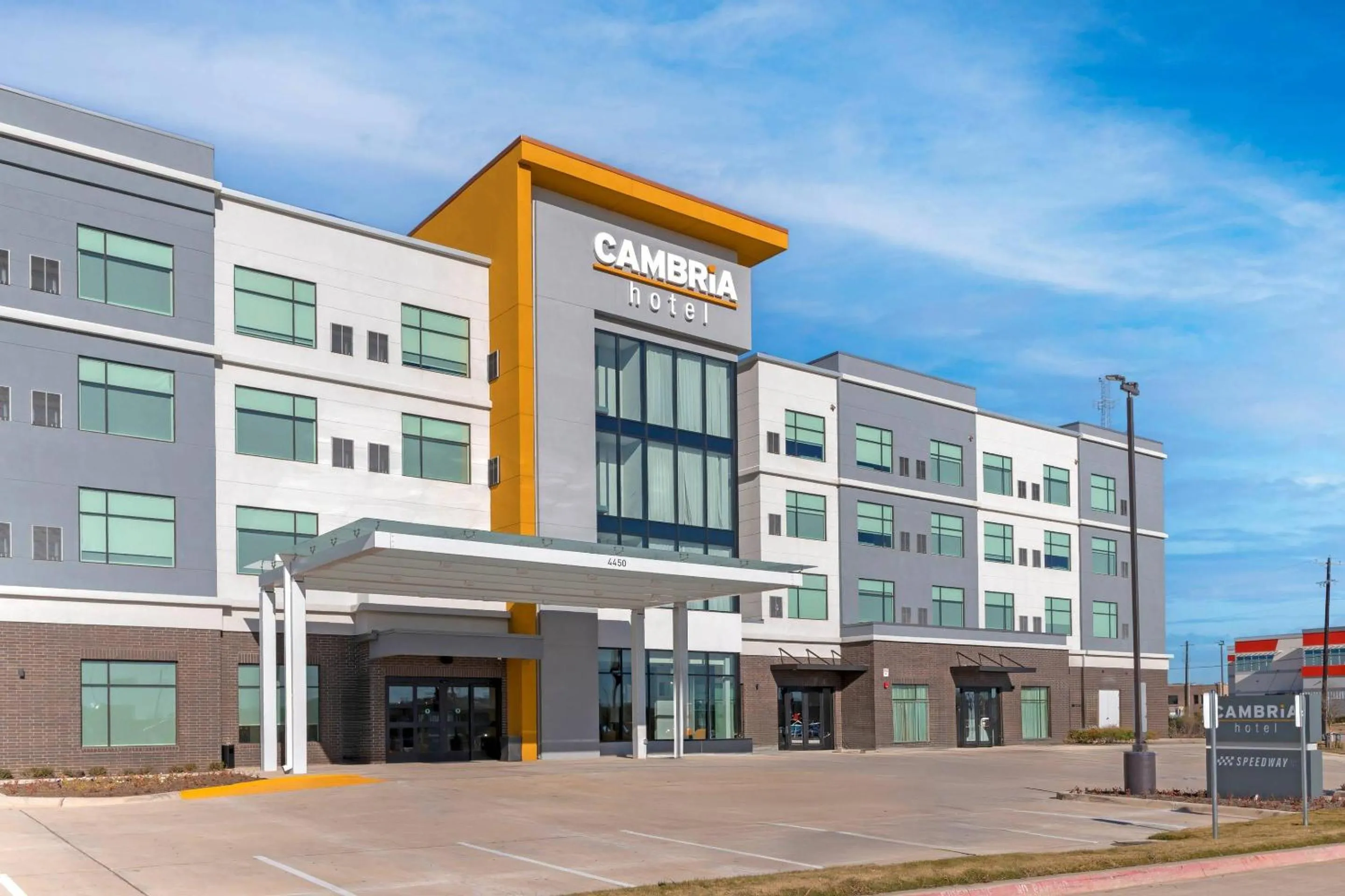 Property building in Cambria Hotel Northlake Conference Center - Roanoke