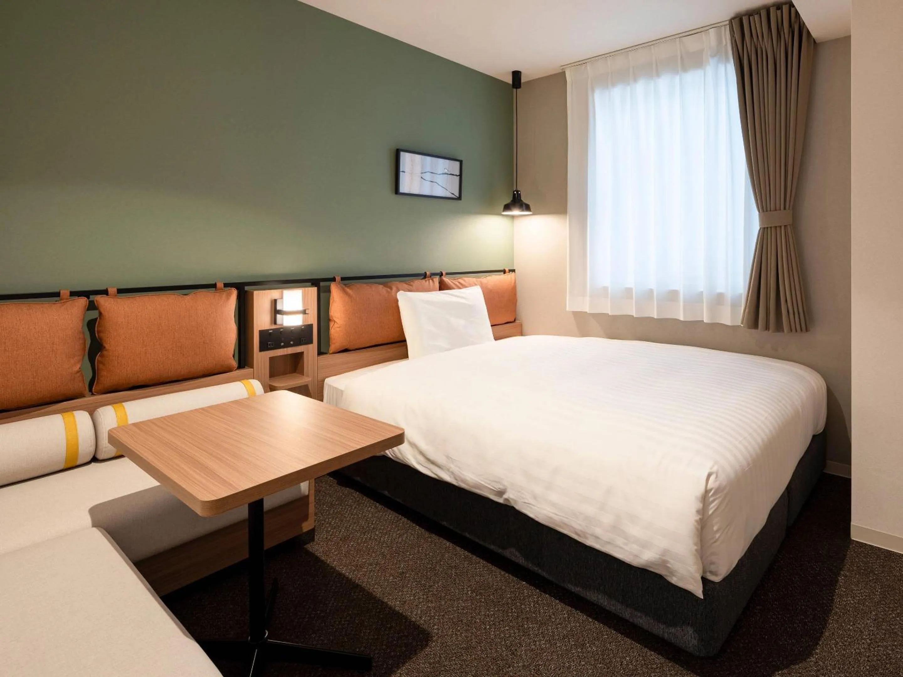 Bedroom, Bed in Comfort Hotel Mito