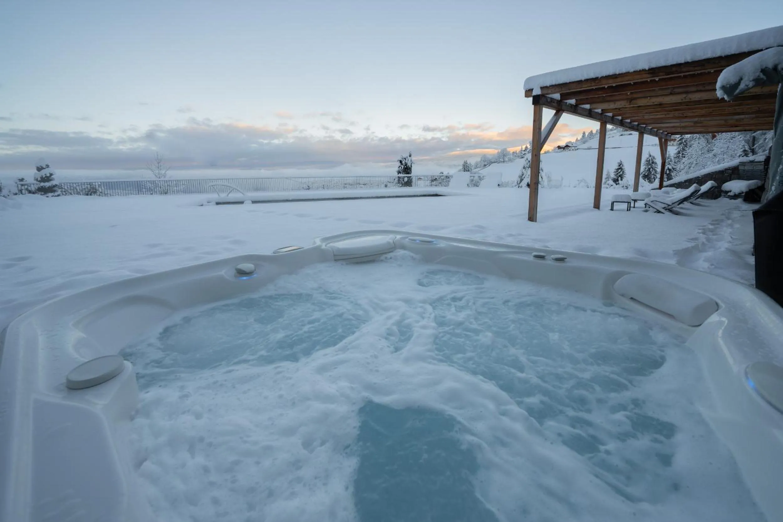 Swimming pool in Hotel Ortler